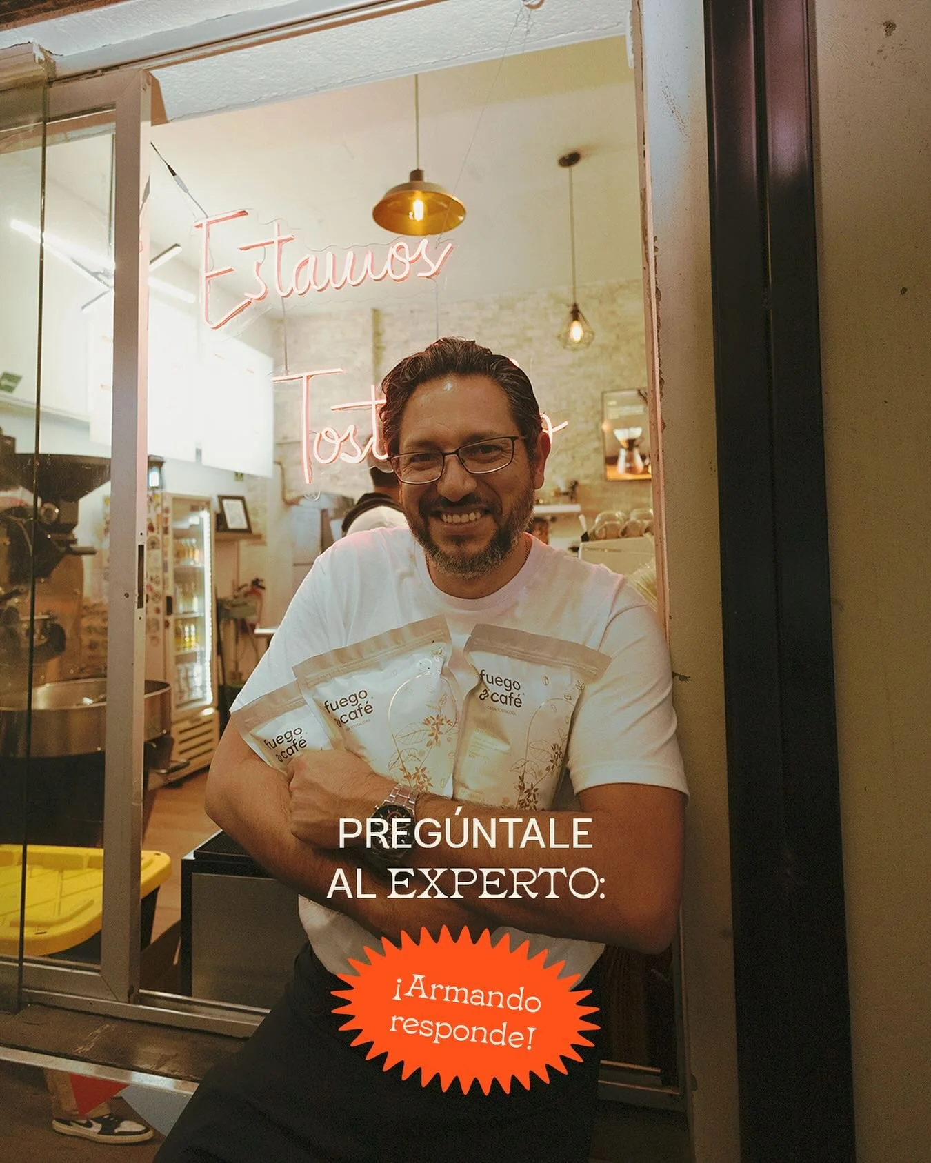 ¡Llegó el momento de ser curiosos! Armando y Elisa adoran hablar de café ☕️
¿Tienes dudas sobre la acidez, los métodos de extracción o por qué tostamos a cierta temperatura? Déjanos tu pregunta