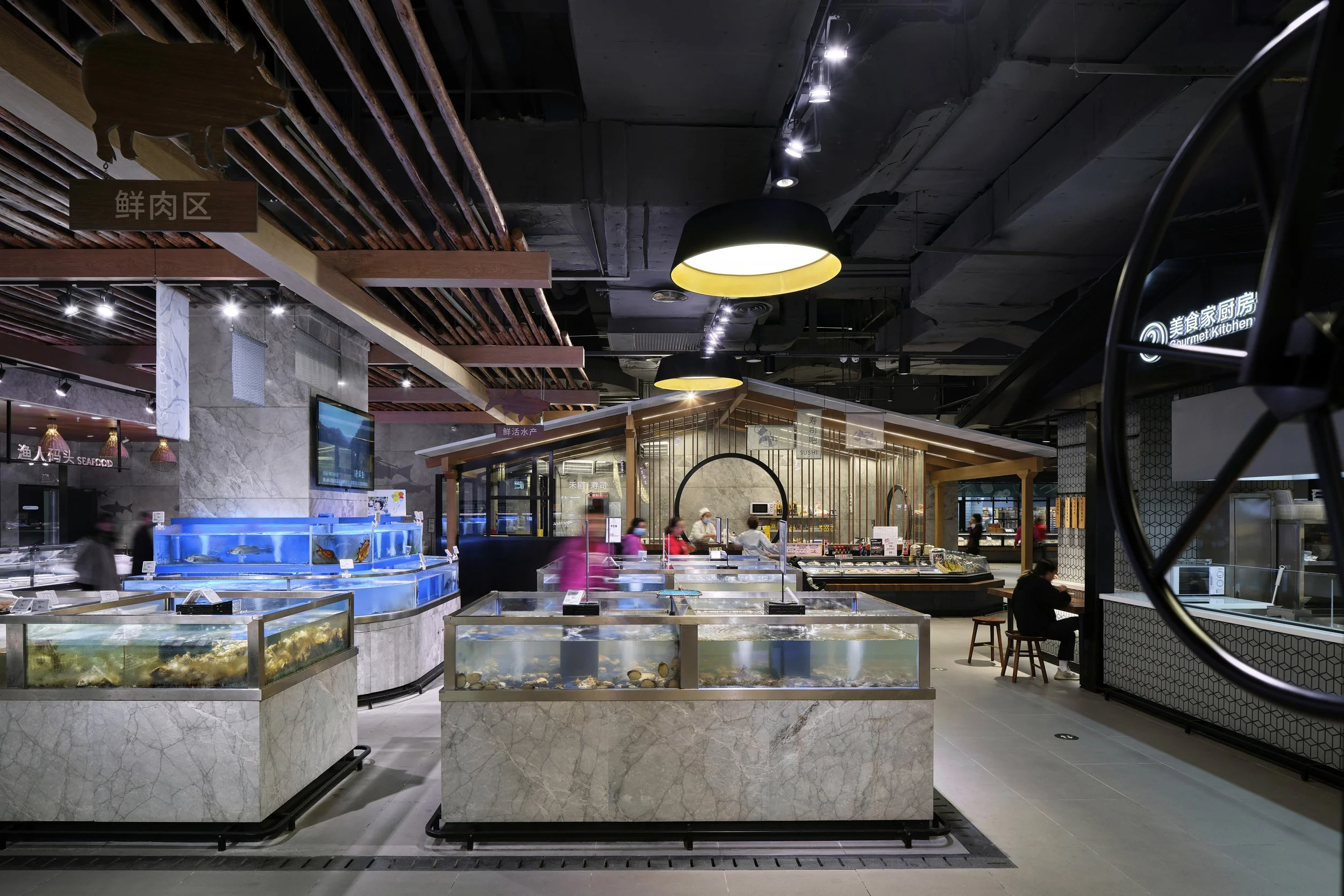 Market-food-hall-homepark-Chengdu-seafood.jpg