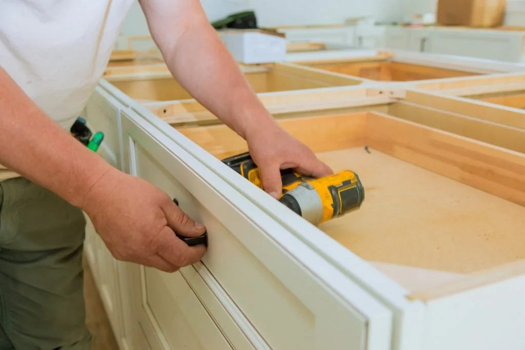 3 Things to Know Before Investing in New Kitchen Cabinets