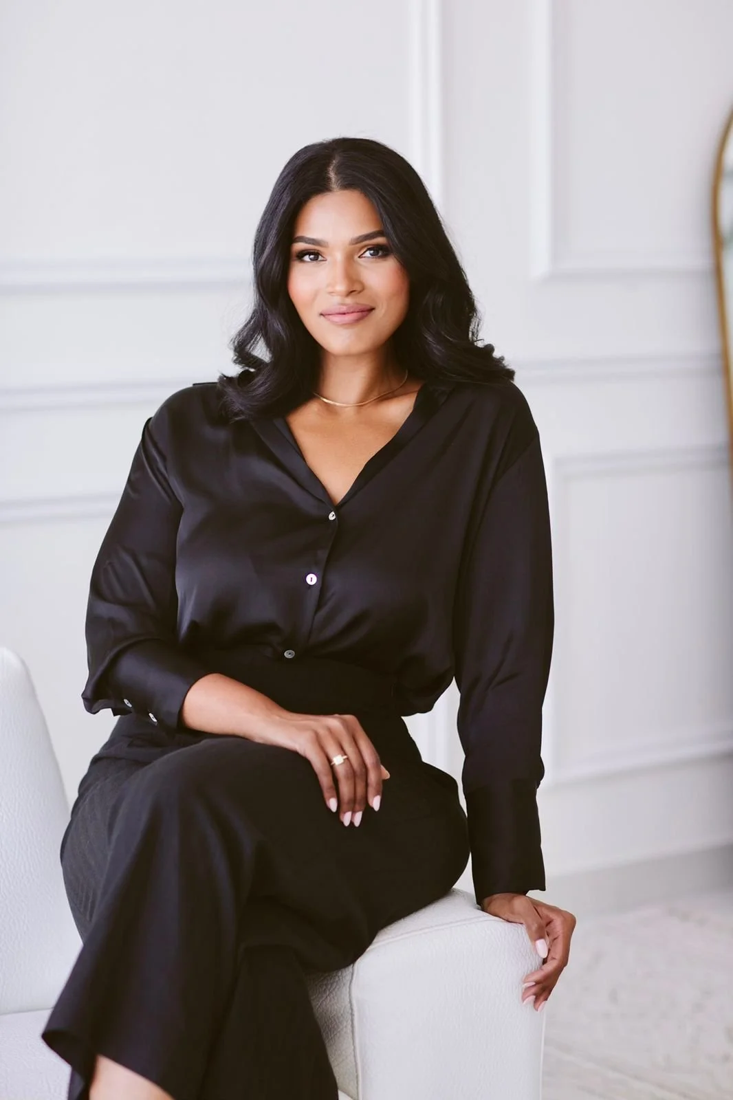 Natassia Dsouza behavioral specialist helping high-performing clients overcome emotional eating and binge patterns