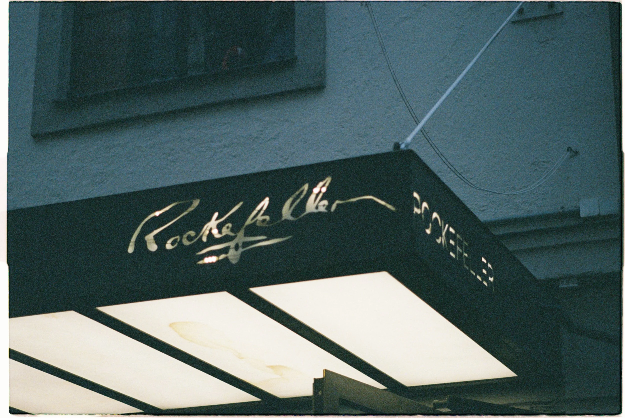 R1-04055-015A.JPG