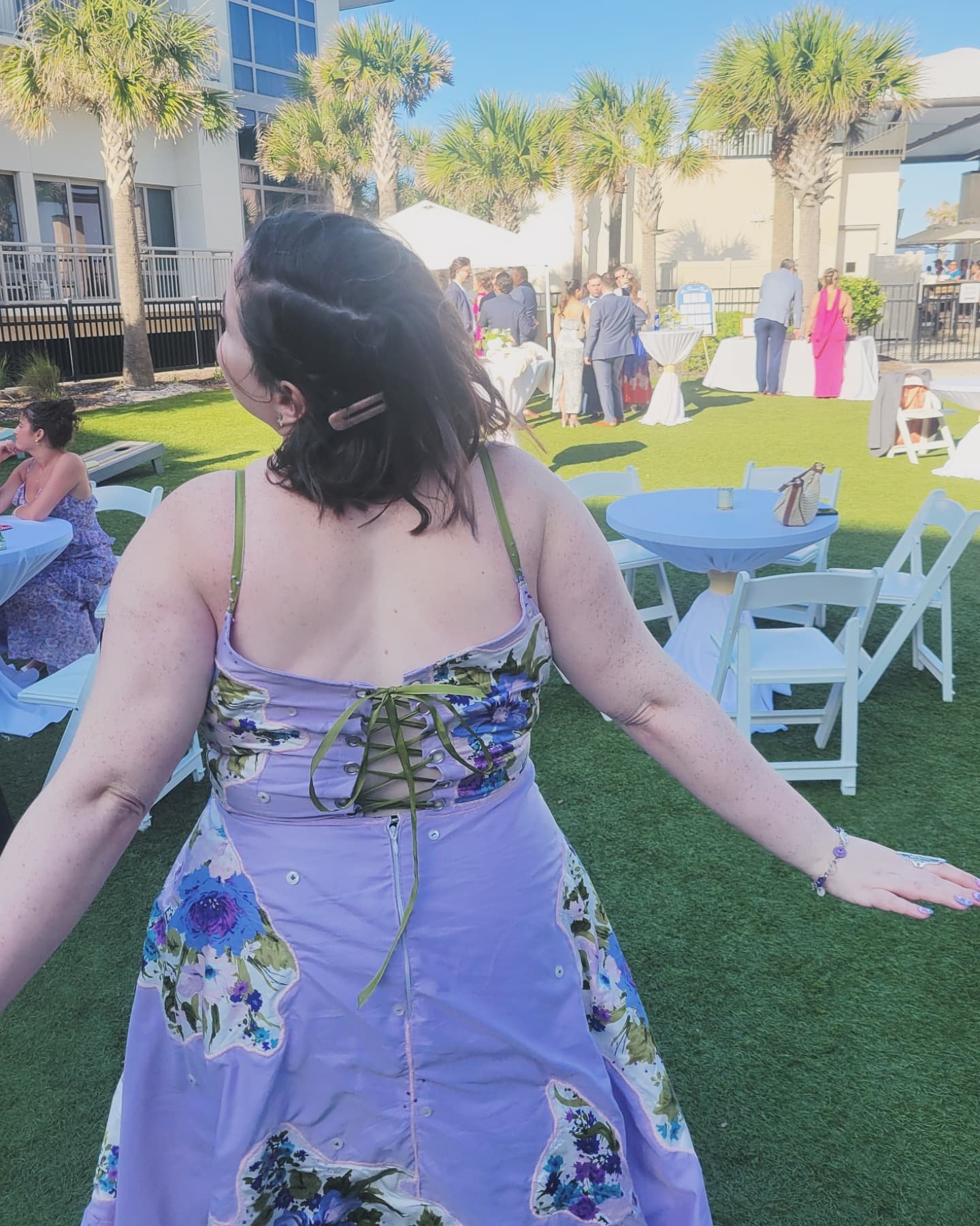 Can we have a little commotion for the dress! So proud of this dress I made for a family wedding. 
.
Made from a thrifted bed sheet and vintage flower fabric from @backroomfinds 
.
More detailed posts to come this week, these were just the photos we 