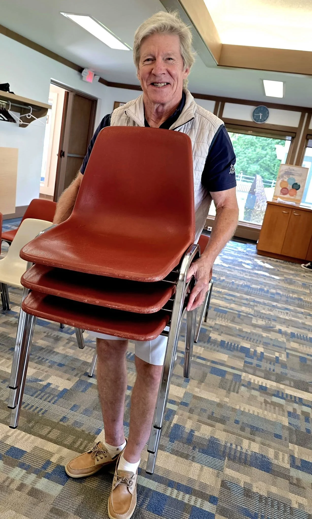 spc2026steve&chairs.jpg