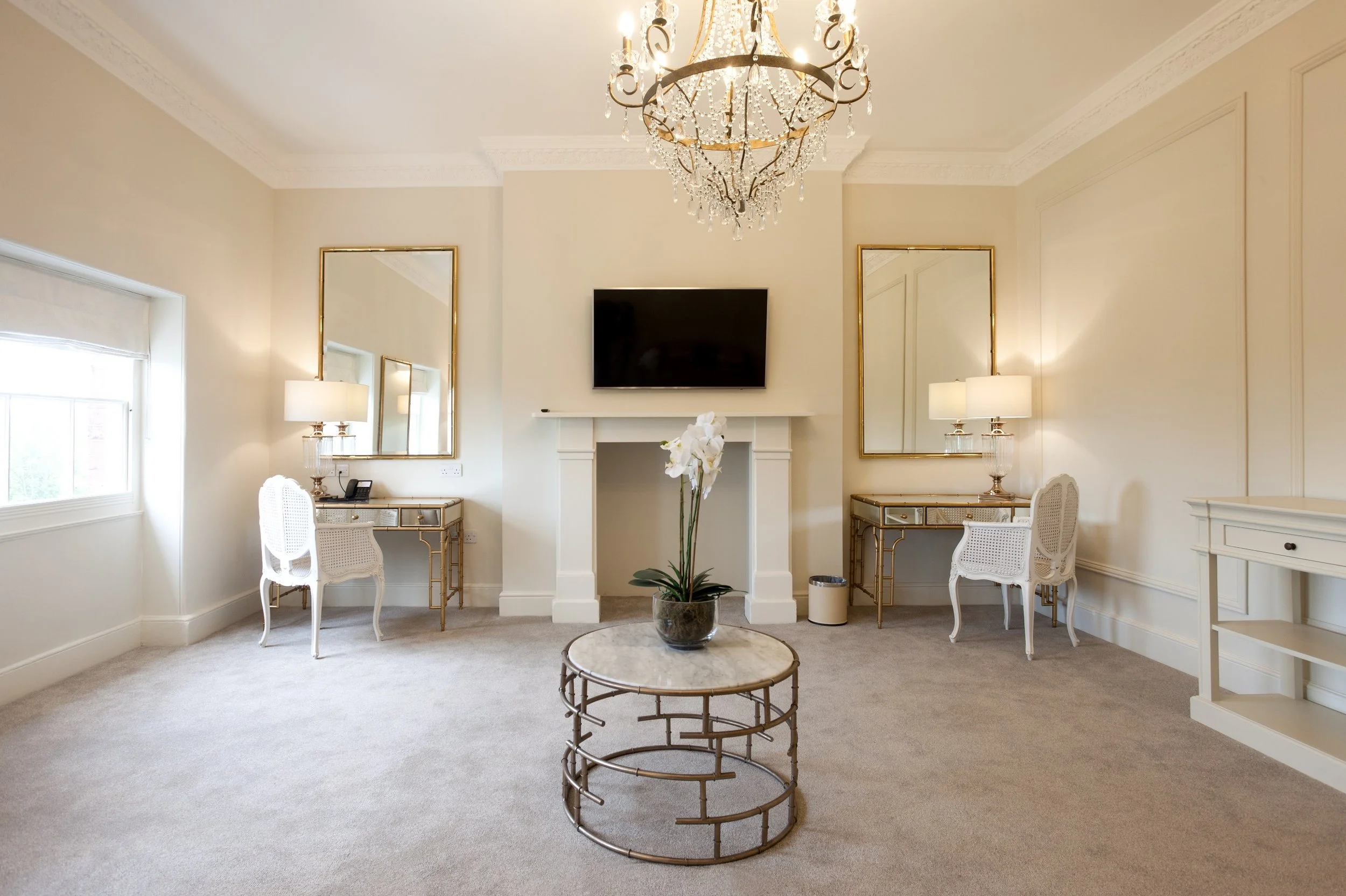 Winstanley Suite Lounge.jpg