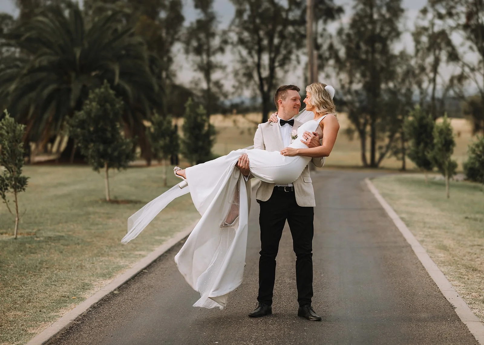 Bride posing at Hunter Valley estate wedding Hunter Valley Wedding Photographer NSW - Image 291