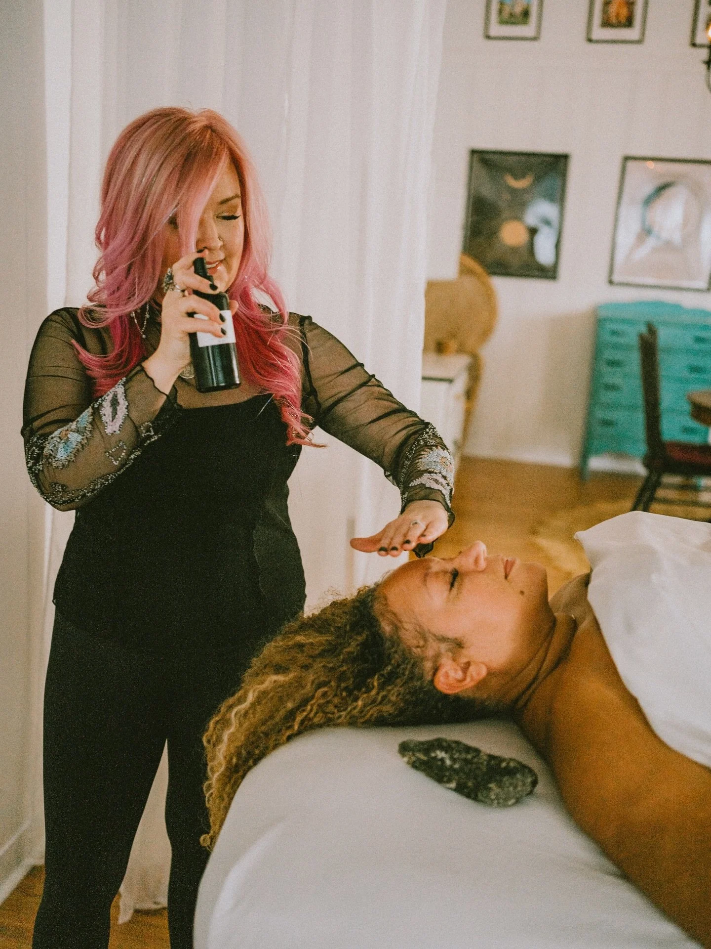 Happy Wednesday! It&rsquo;s Wednesday, right? 😜 

Sorry I&rsquo;ve been a little MIA on posting the past few days, I&rsquo;m working extra days and longer on my regular days to fit everyone in before I take a long rest at the end of the month. 

Whe