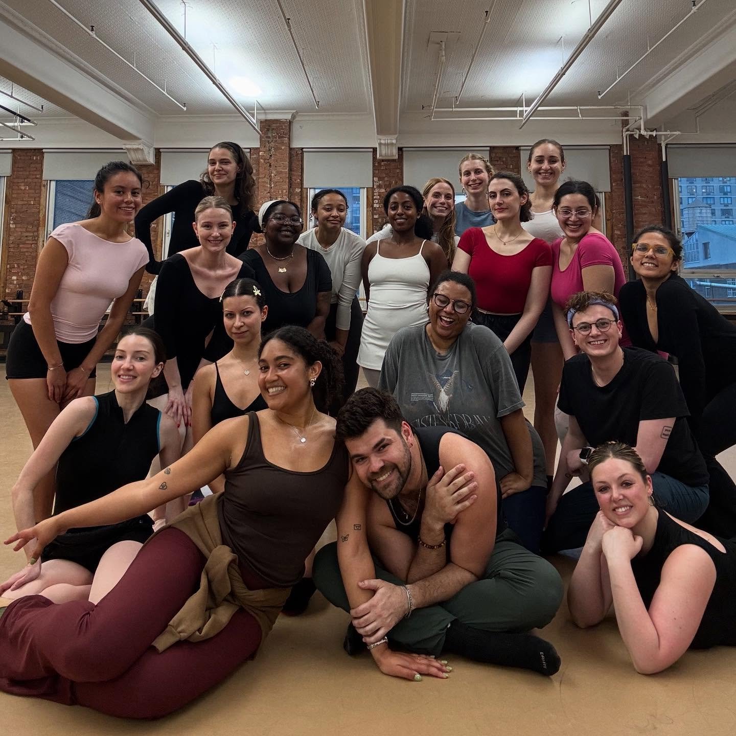 such incredible energy in our first @balletbyb class of May!! 🦢🩰 

it&rsquo;s not too late to join May classes! 💕 sign up at balletbyb.com ⭐️