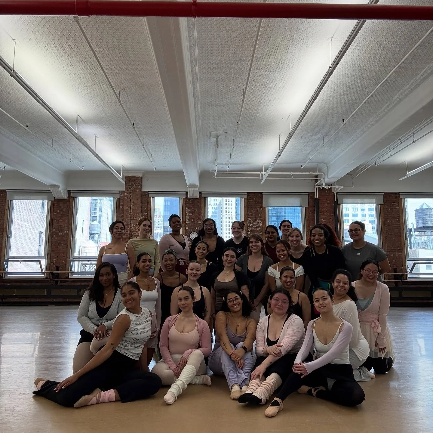 the last Saturday classes of session 1! 🩰🩰 level 1 &amp; level 3! thx for dancing with me 💖💖💖