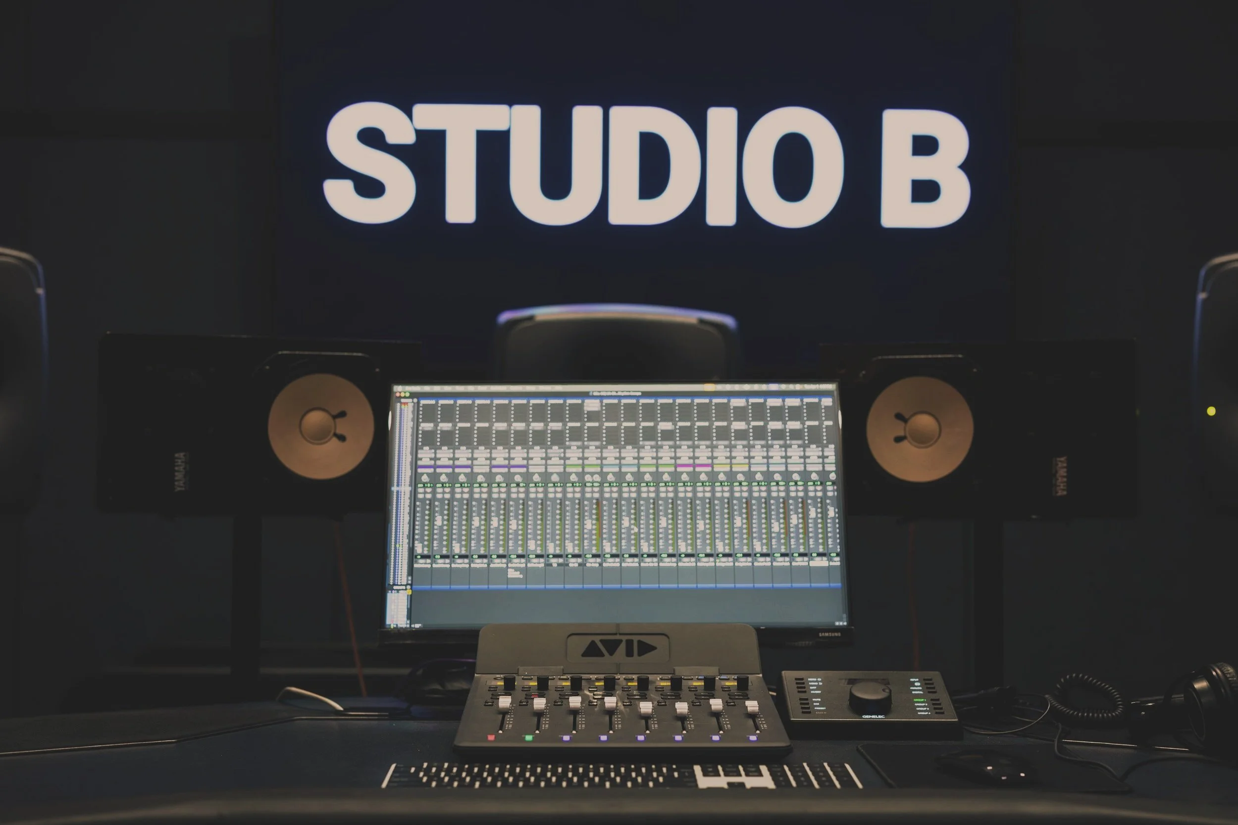 Studio B Romeo Studio B