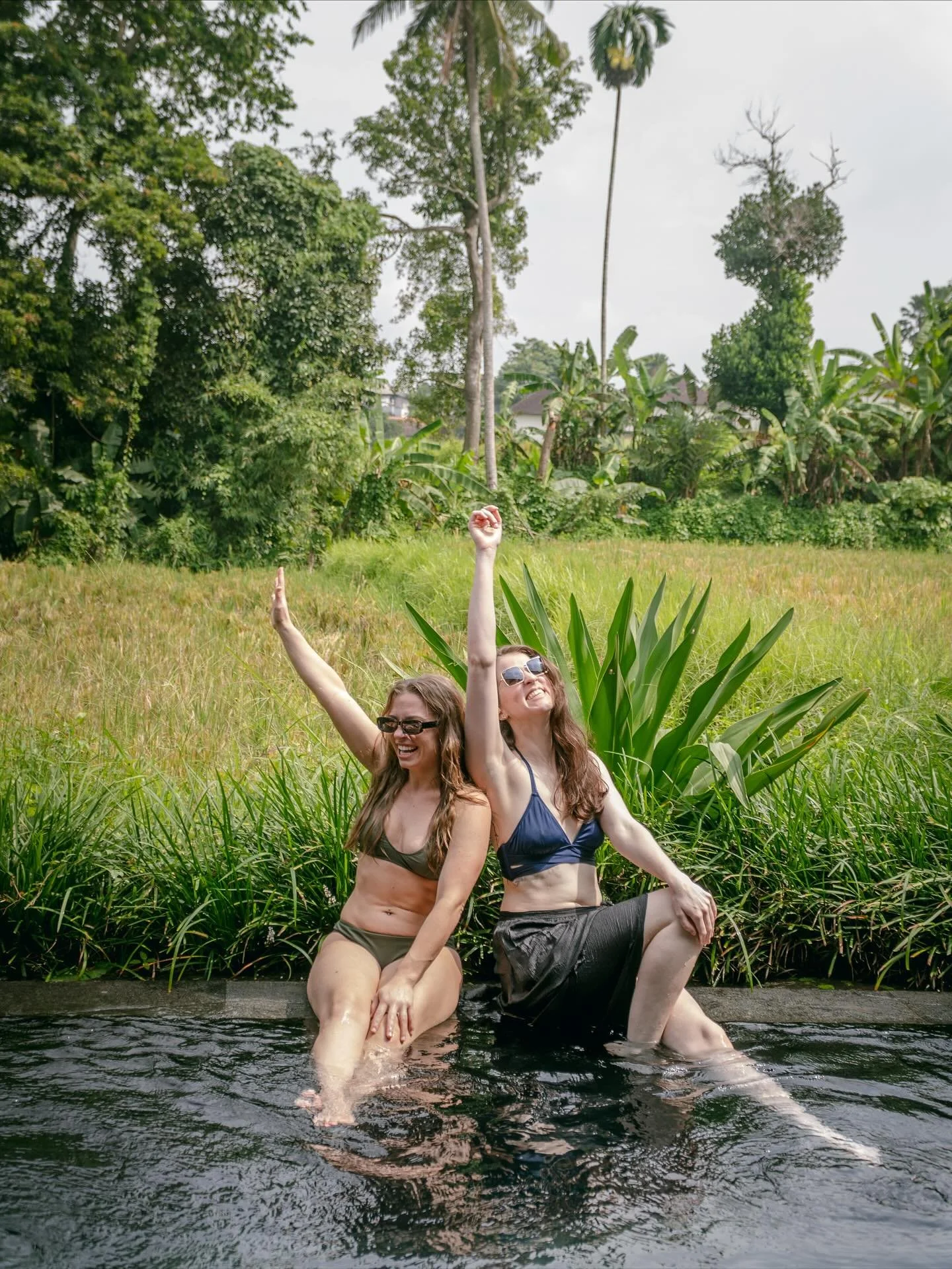 Pretending I&rsquo;m also on The Space retreat 🧘🏼&zwj;♀️ 🌴 
Back in February, my sister and I spent two weeks in Bali. Massages, hikes, food poisoning, and floating breakfasts that photograph better than they taste.
