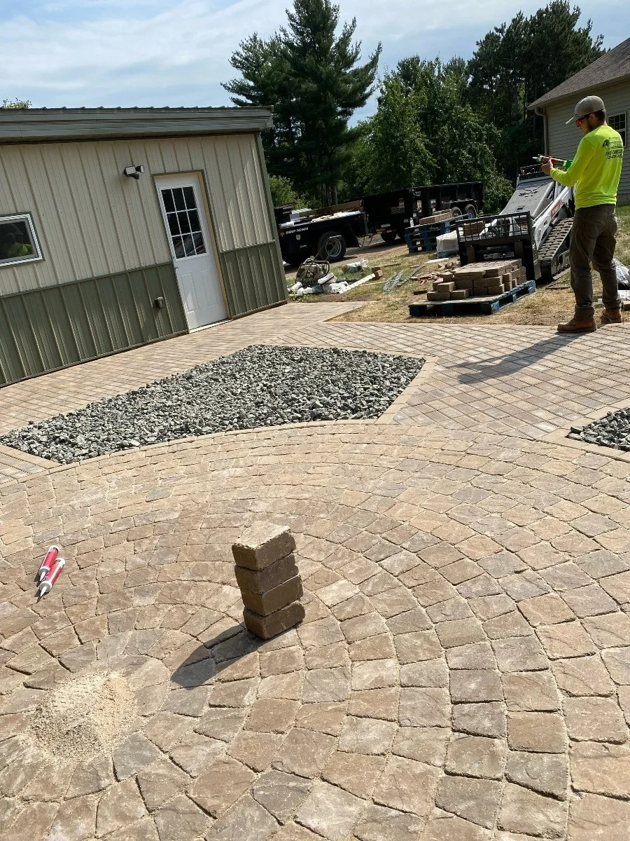 WEB-Landscaping-1.jpg