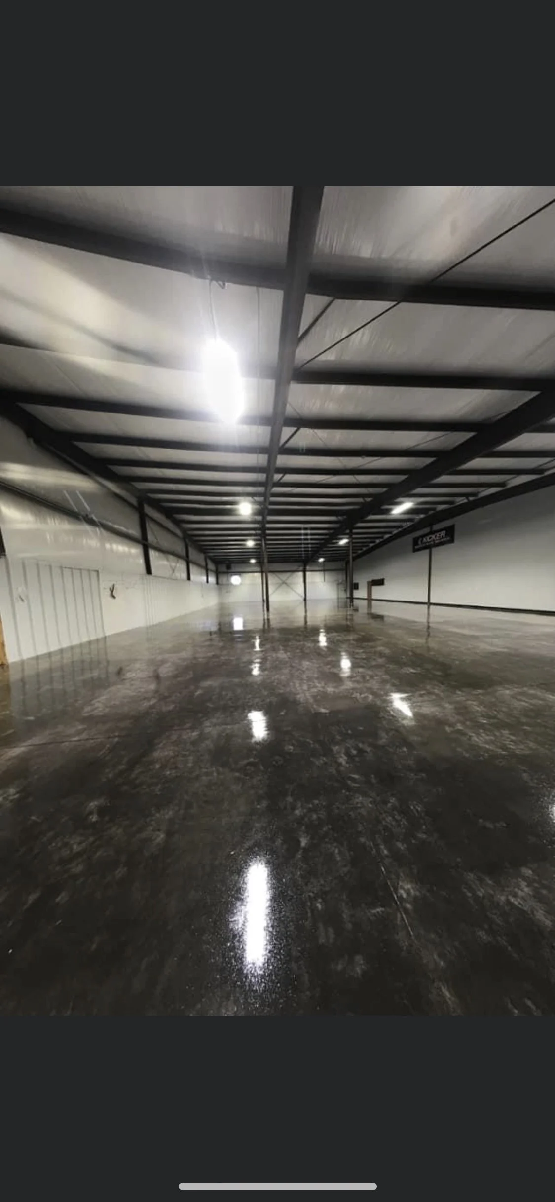 Buffalo logo inside a circle, black and white.