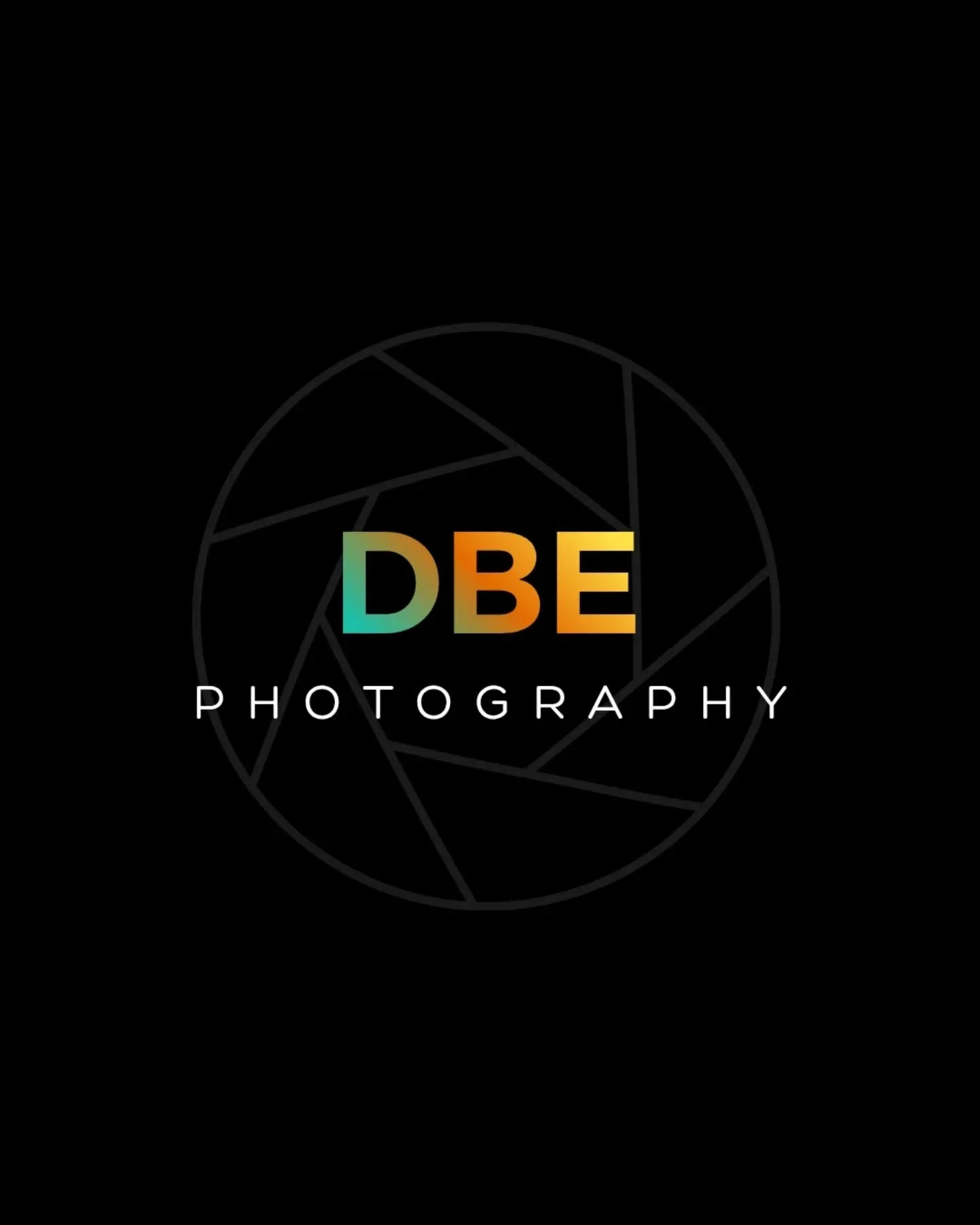 Ready to take your pictures 📸🫶 #socalphotographer  #socalphotography  #affordablephotographer  #cheapphotographer  #californiaphotographers  #riversidephotographer  #orangecountyphotographer  #sandiegophotographer