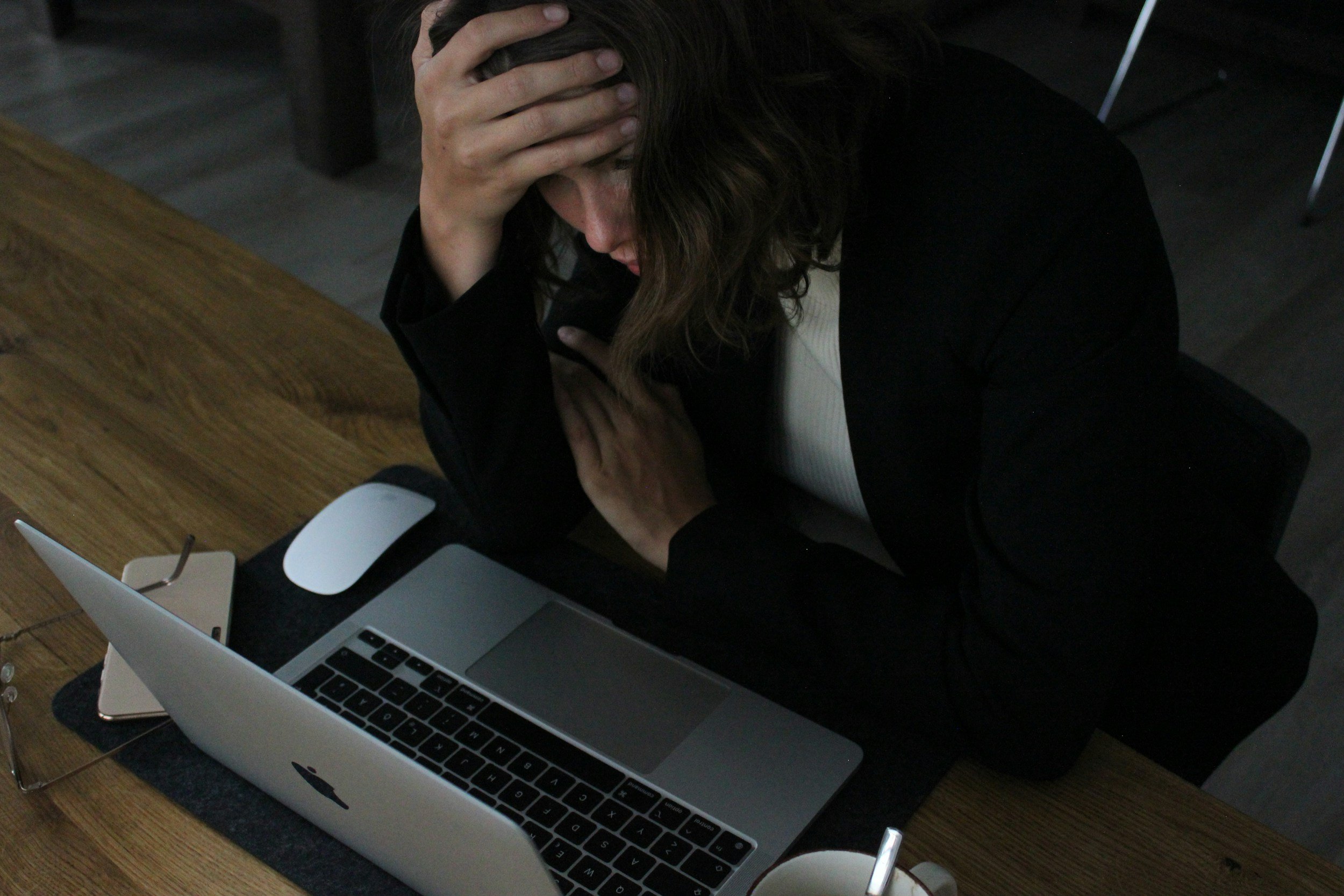 5 Signs Your Relationship with Money is Holding You Back
