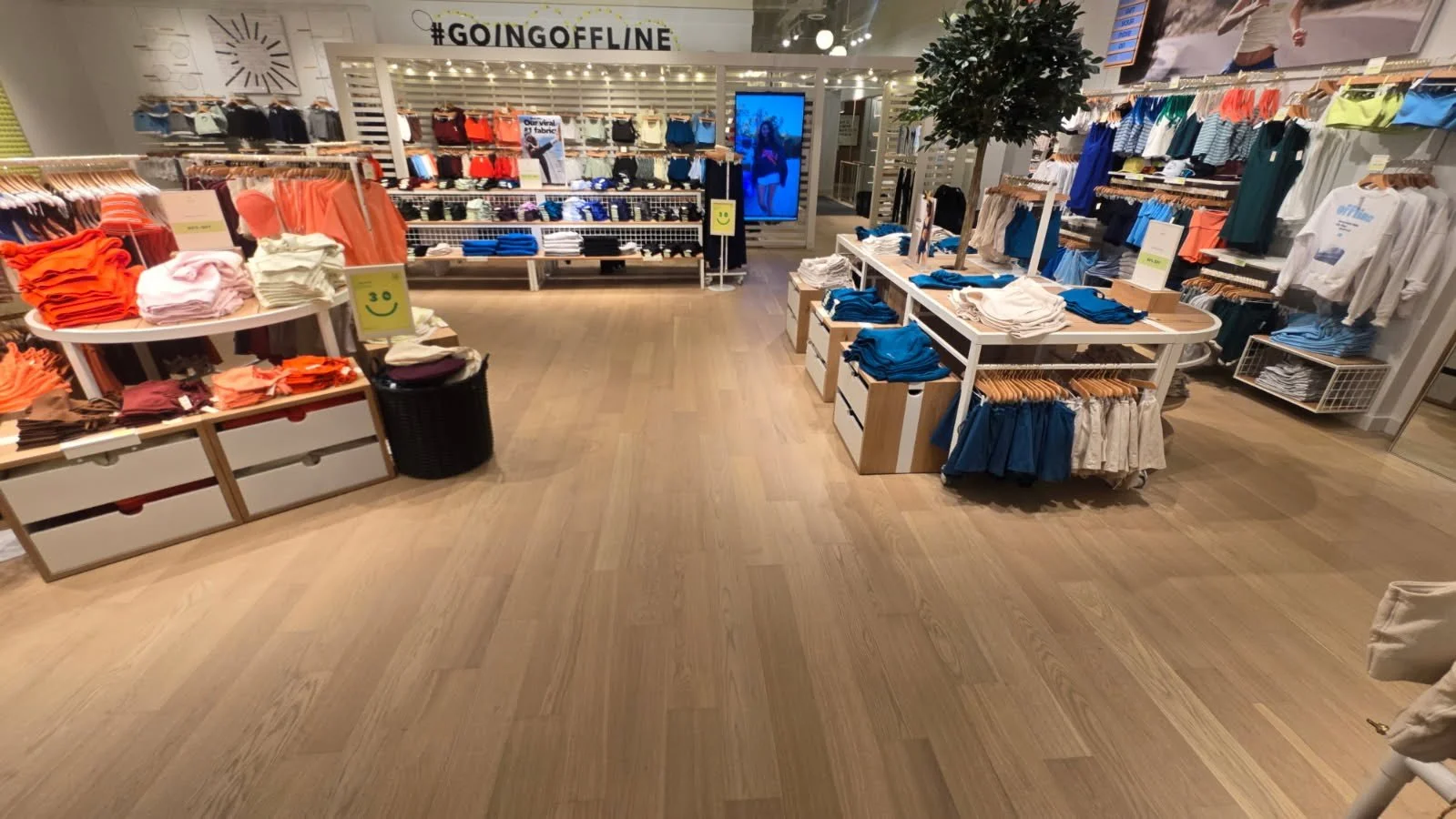 Completed Final Cleaning of Offline Retail Location