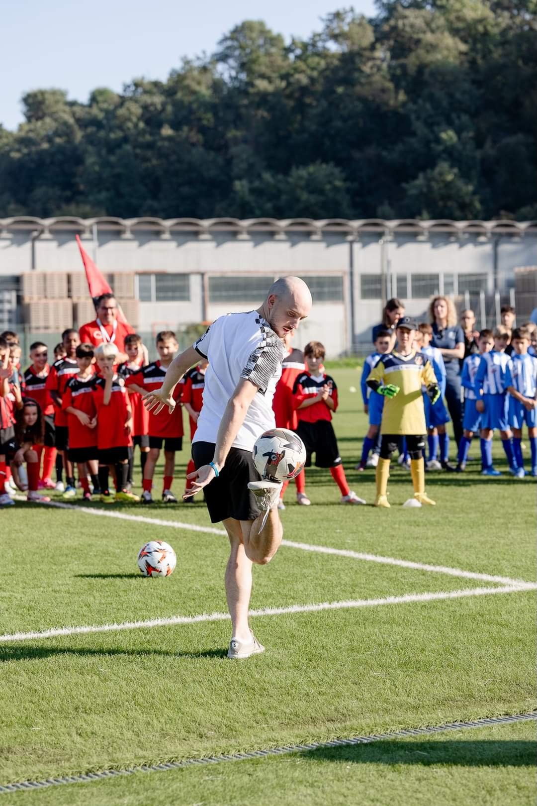 Show di calcio freestyle alla Halloween Cup