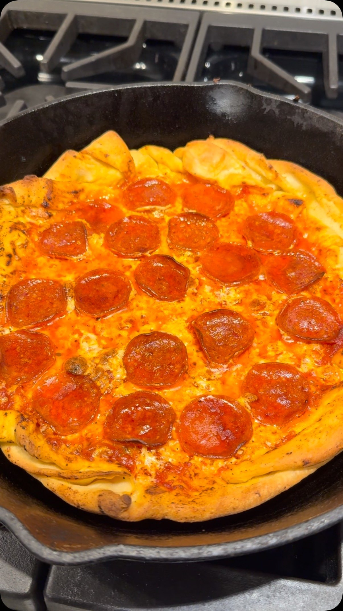 #castironskilletpizza #castironskillet #castiron