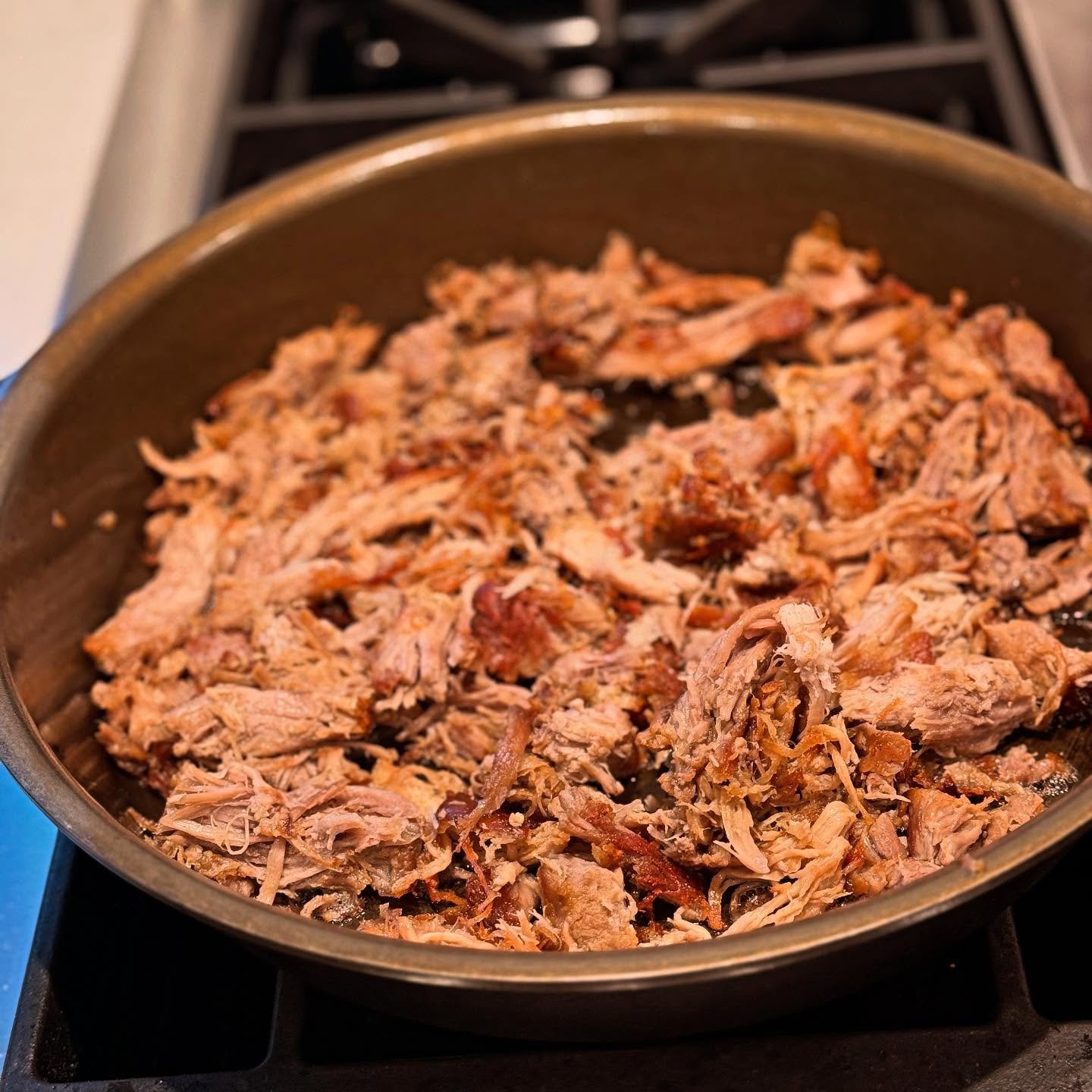 Carnitas with a little crisp - perfection!
#castironskillet