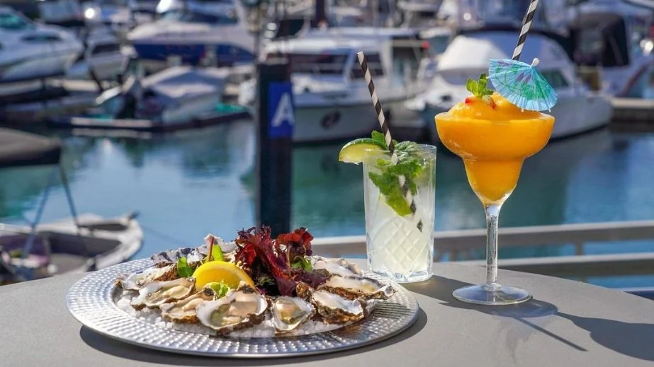 Oysters+and+Cocktails+Port+Macquarie.jpg