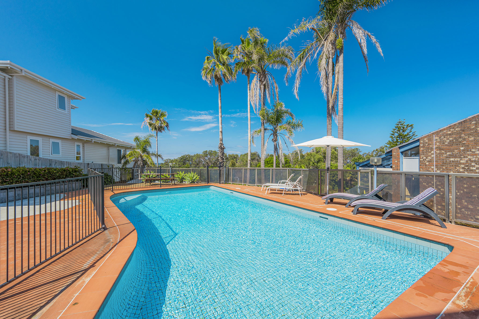 Swimmng pool.jpg