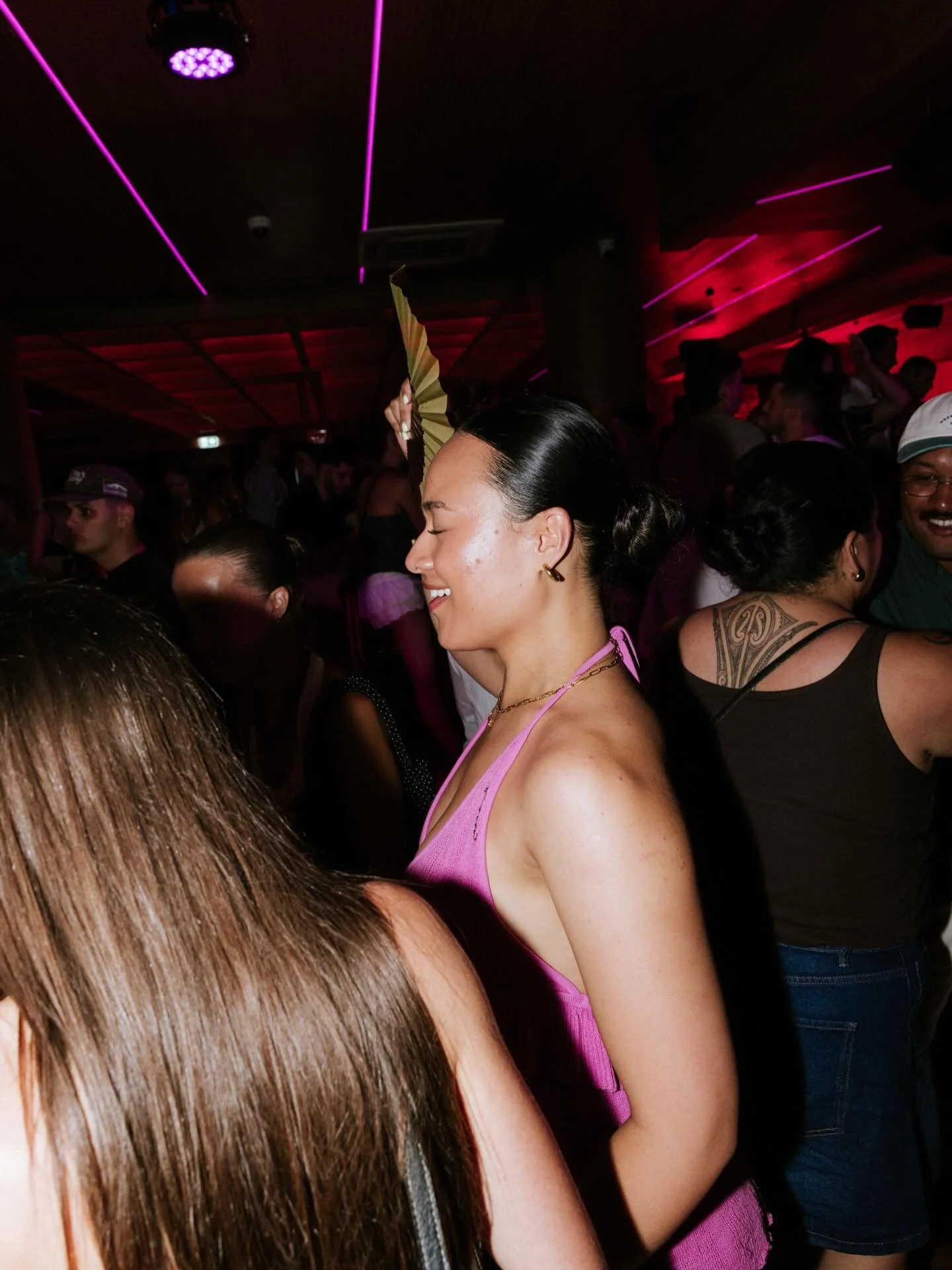 Midweek = Beachy Wednesdays.

DJs, $7 drinks, happy hour, free pool + beer pong. You know the vibe.

We&rsquo;ll see you there 🍻