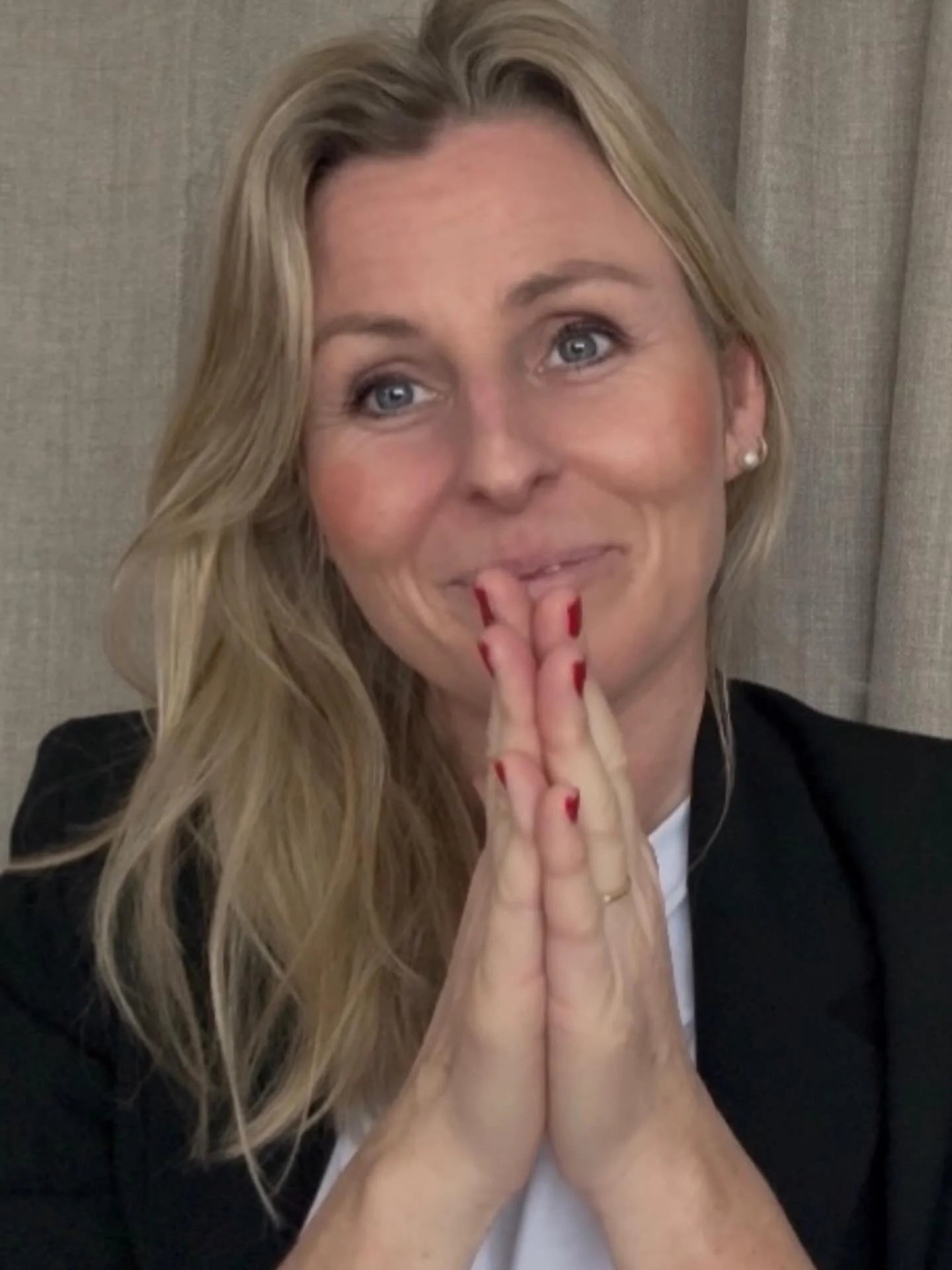 Hvad nu hvis det ikke er dig, der er problemet?

Hvad nu hvis det er din mentale programmering?

M&aring;ske har du pr&oslash;vet at t&aelig;nke dig ud af det.

Tage dig sammen.
V&aelig;re mere positiv.
V&aelig;re st&aelig;rkere.
G&oslash;re mere.

M