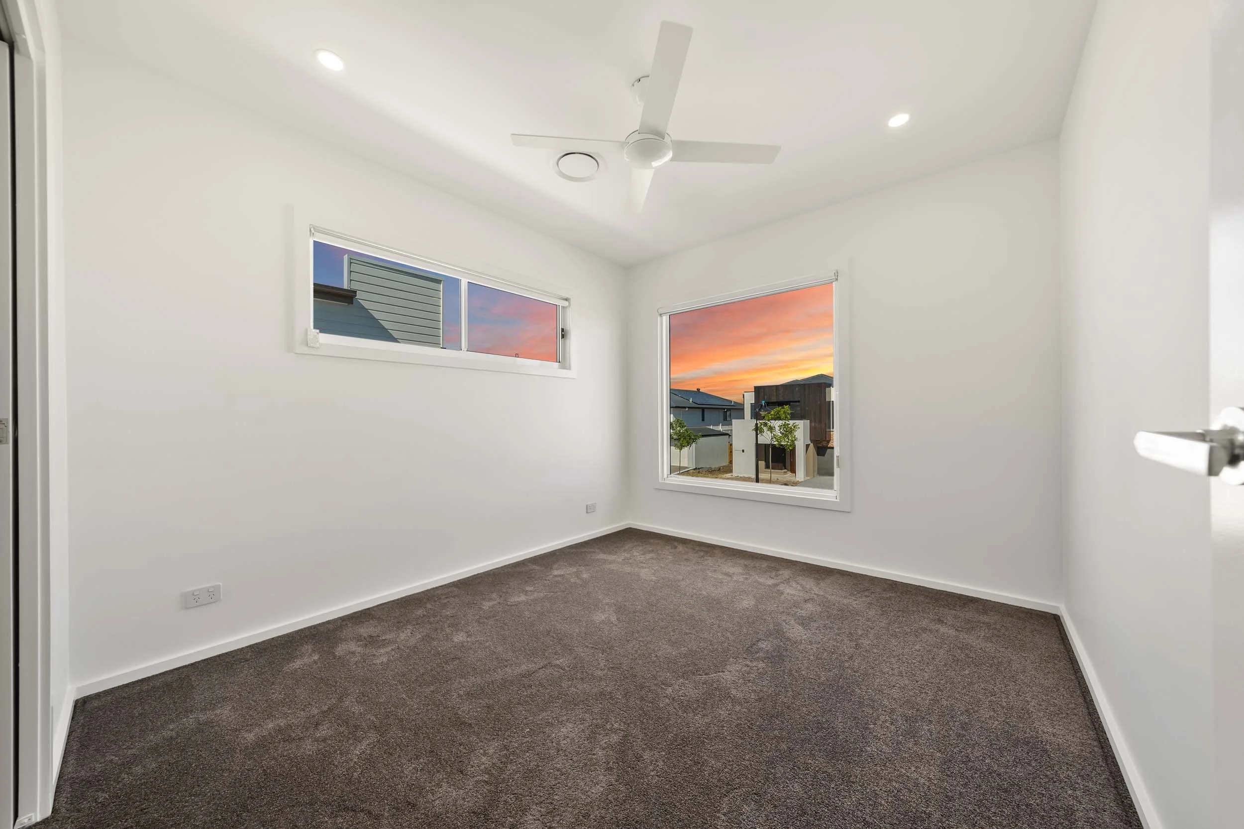 LOW RES 93 Aqua Street Newport 2023 TWILIGHT SHOOT 16.jpg