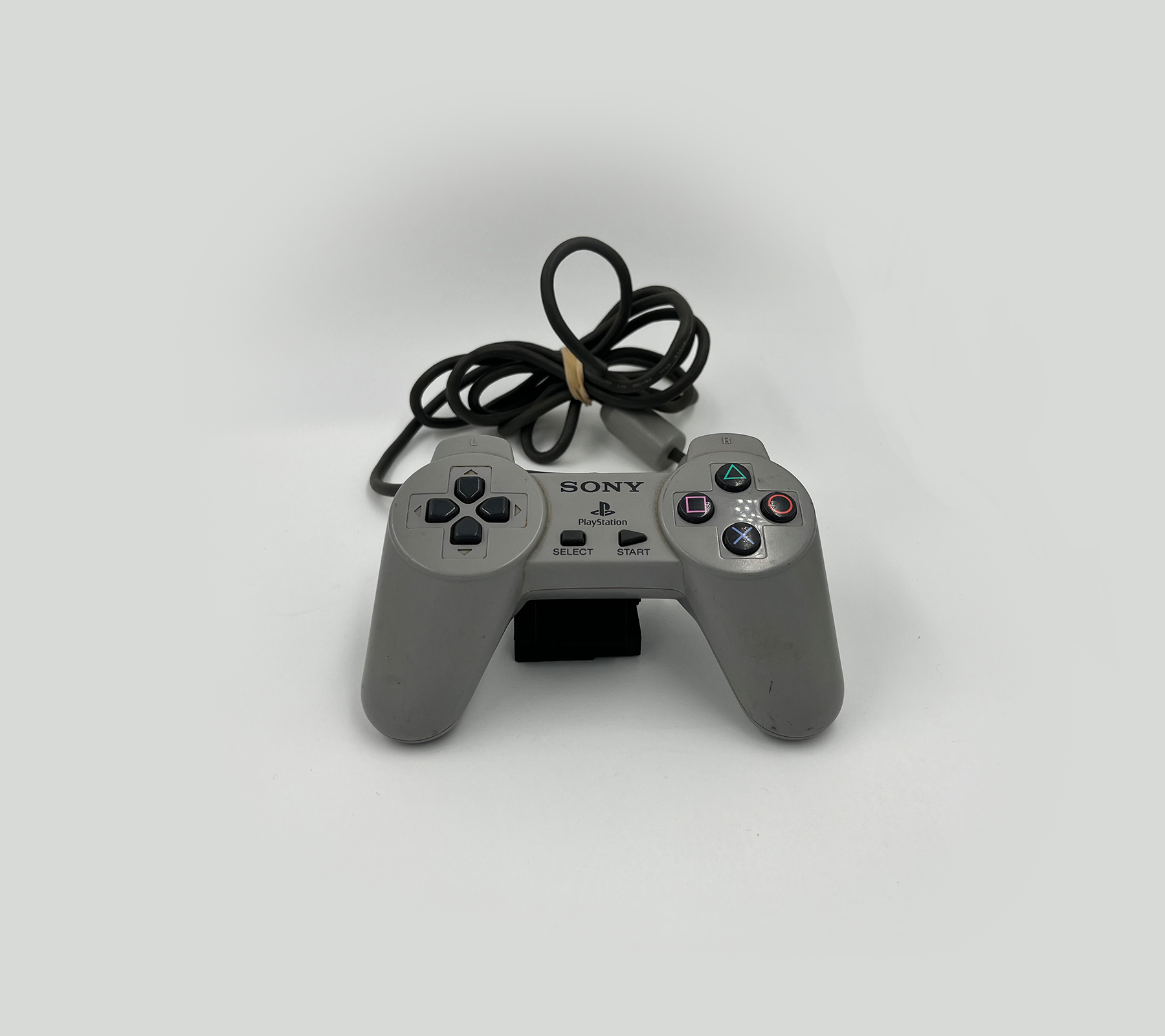 Front on - PS1 Controller.png