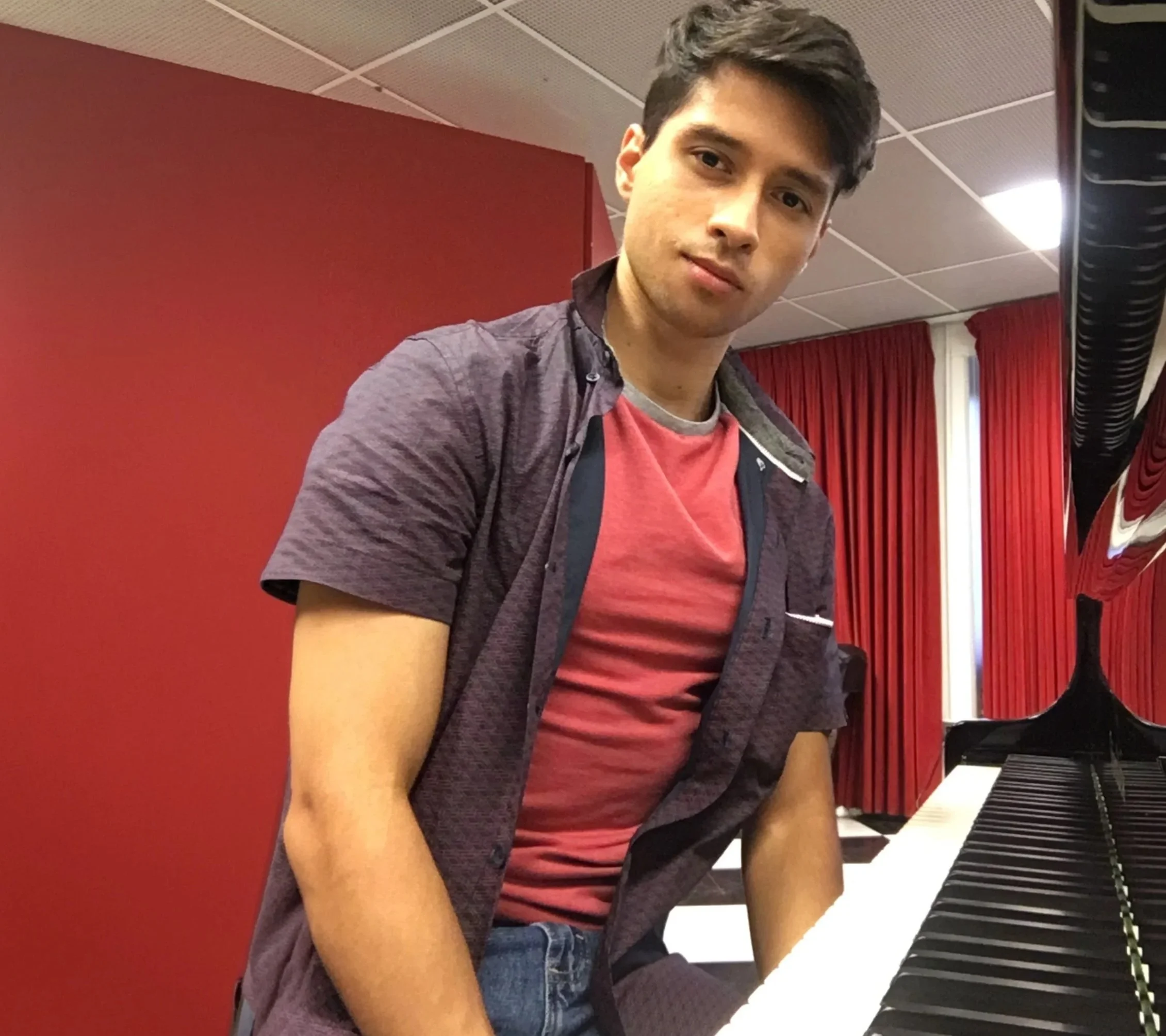 Firefly+hugo+piano.jpg