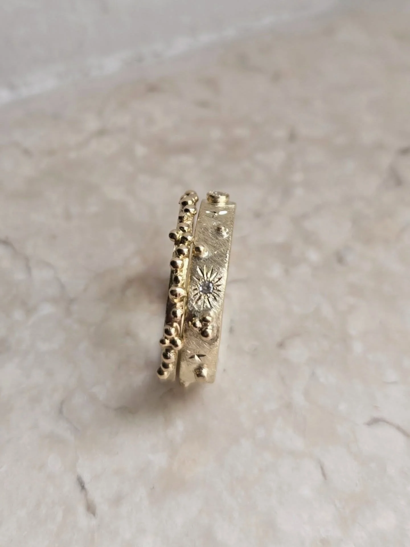 ✨️🤍
.
.
.
#motherearth #ring #sun #moon #stars
