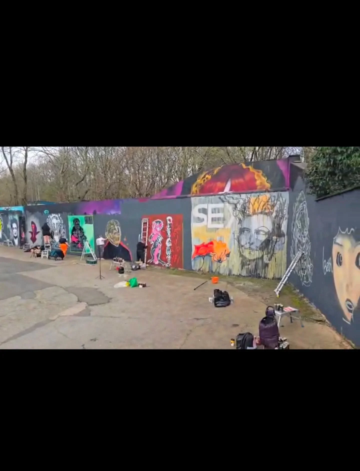 HAPPY INTERNATIONAL WOMEN'S DAY from all of us at Mortar Projects!! 

Today we celebrated with a @birdsjam hosted by @yardworksglasgow (thank you so much to Laura and her team!)

It was a brilliant day... We're all exhausted! 29 artists visited us fr