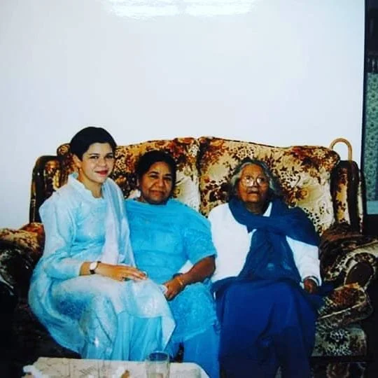 MARIA-ZEB-BENJAMIN-NEWYORK-GRANNY.jpg