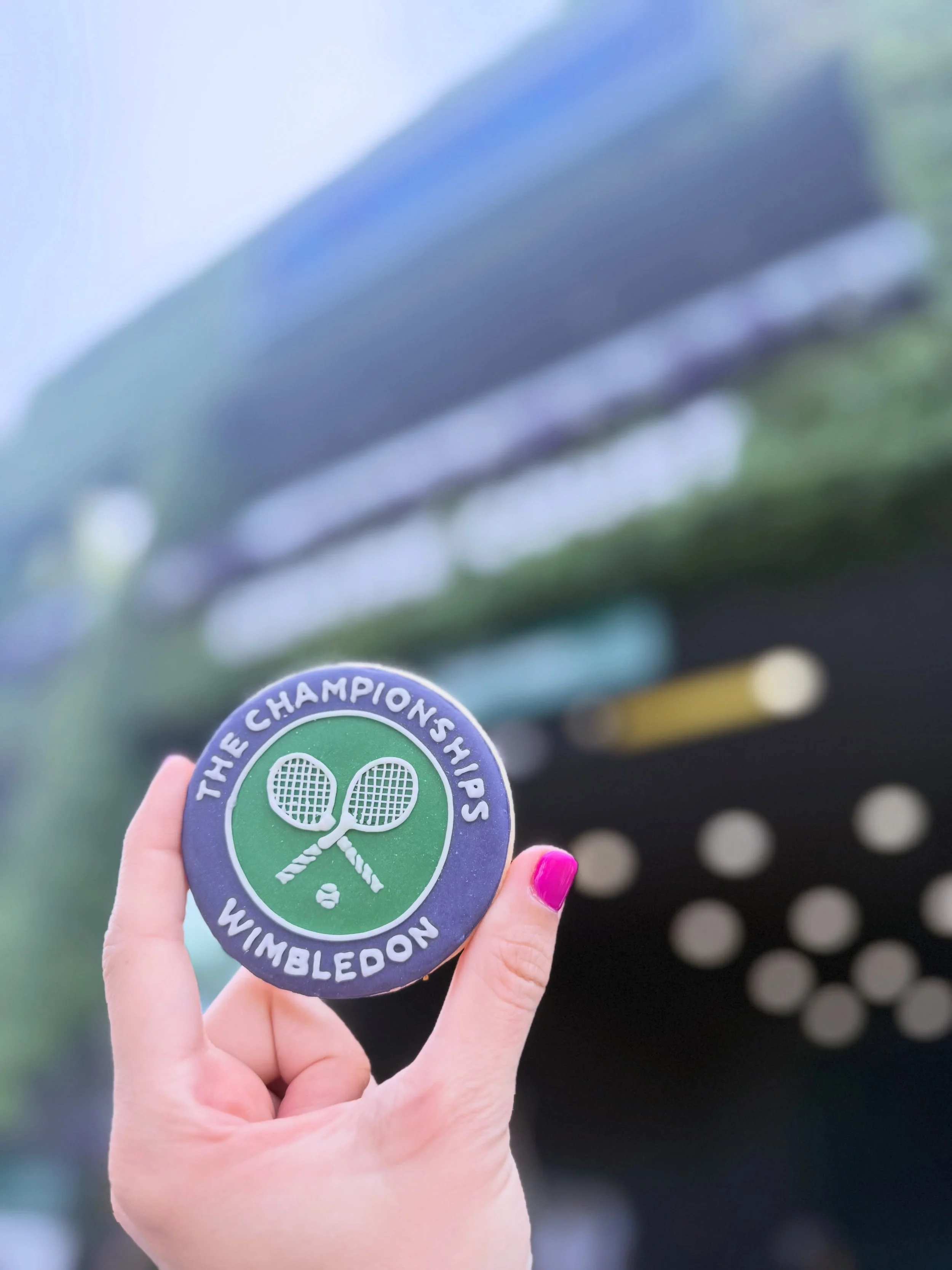 July, in pictures. 🎾🌊
The month kicked off in the studio with a bespoke Formula 1 and Silverstone cookie set, hand piped and hand painted, detail by detail. Then it was courtside at The Championships, Wimbledon, hand painted sugar cookies in hand. 