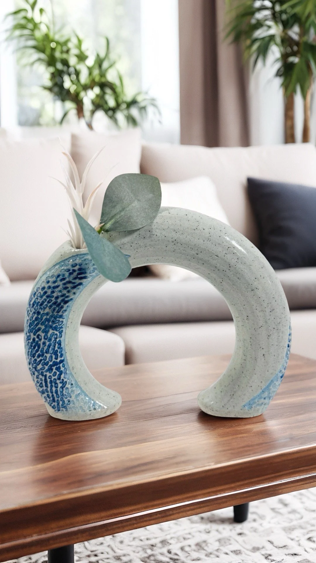 Eleanor - Ceramic Vase