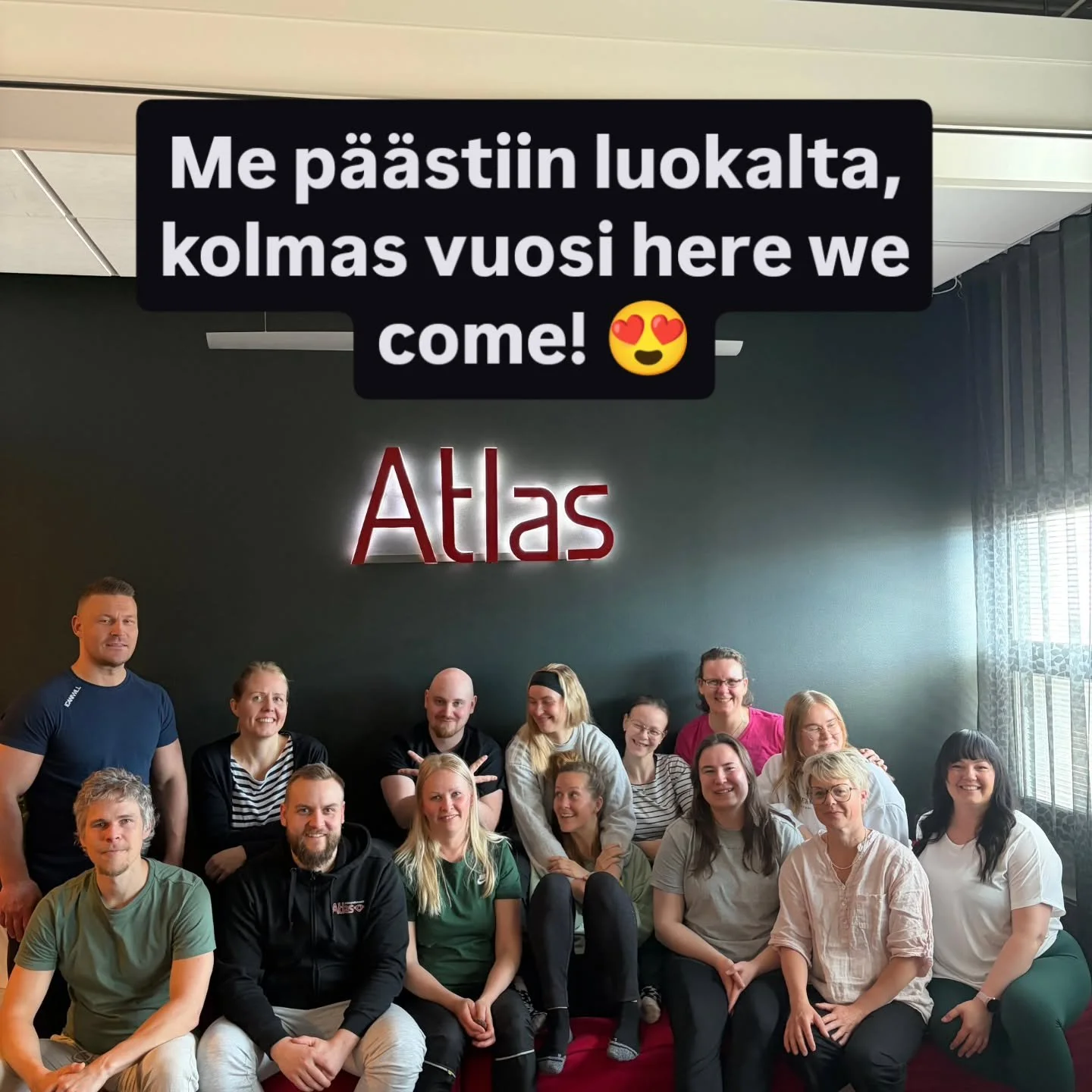 Osteopatian opinnot on nyt virallisesti puolessa v&auml;liss&auml;, ja meid&auml;n upea luokka siirtyi kolmannelle luokalle, huikeeta 😍 Lopetettiin t&auml;m&auml; lukuvuosi l&auml;hijaksoon, jossa k&auml;ytiin l&auml;pi hermostoa, ja hermojen hermot