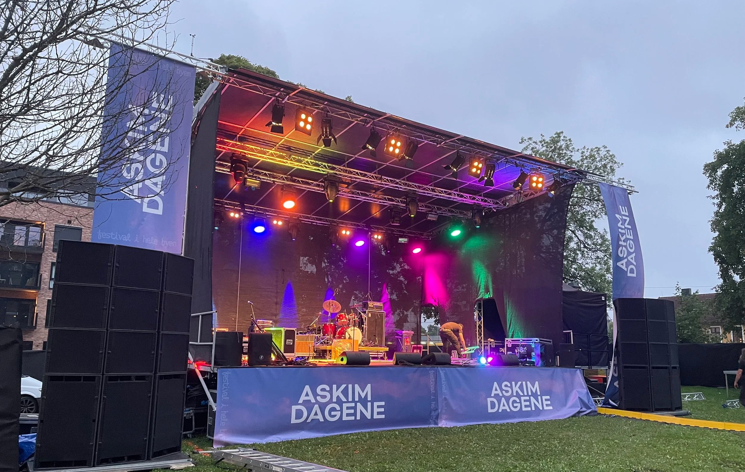 askimdagene, lyd, lys og scene levert av Fun House Entertainment