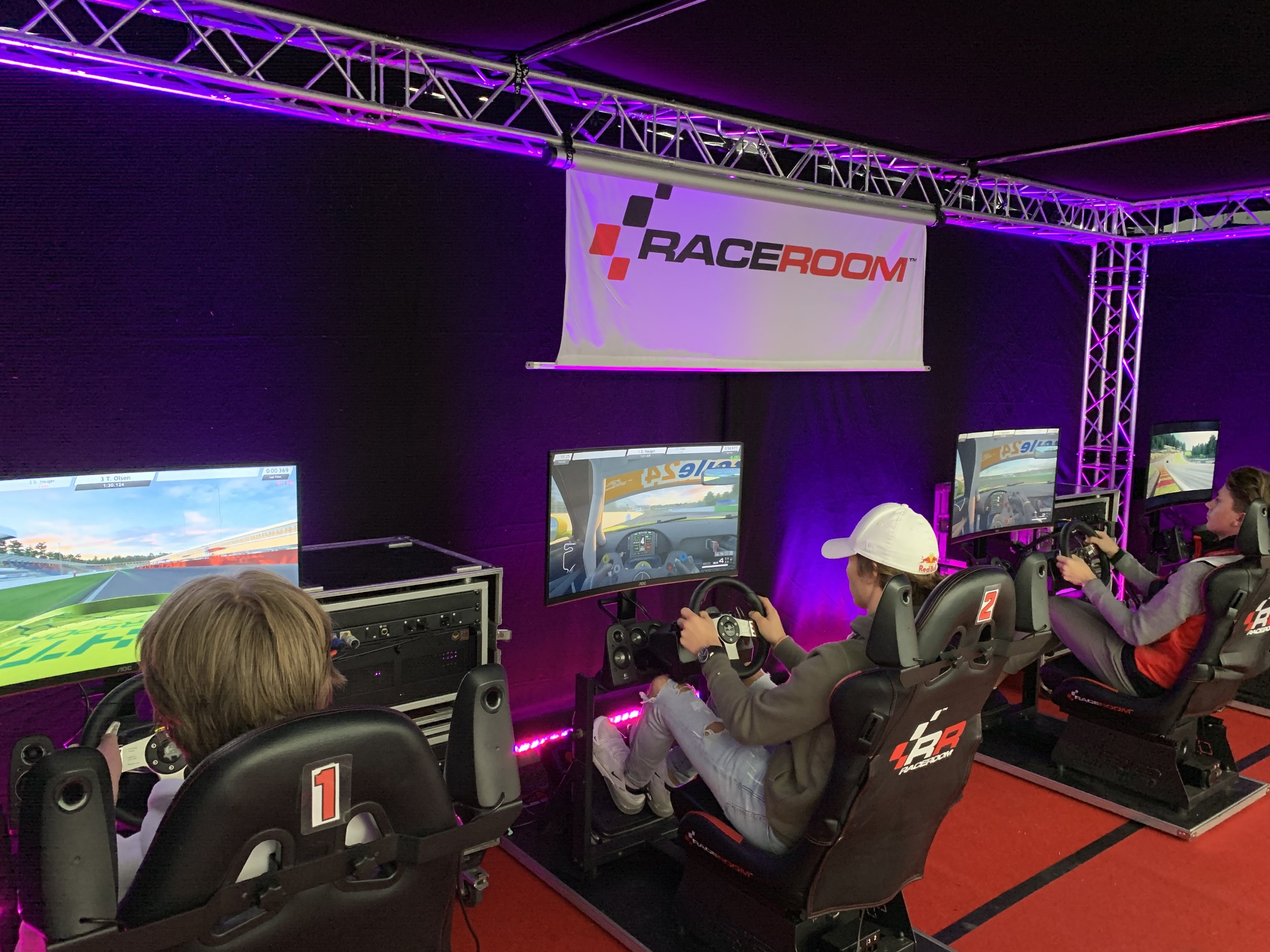 RaceRoom EVENT9.jpeg