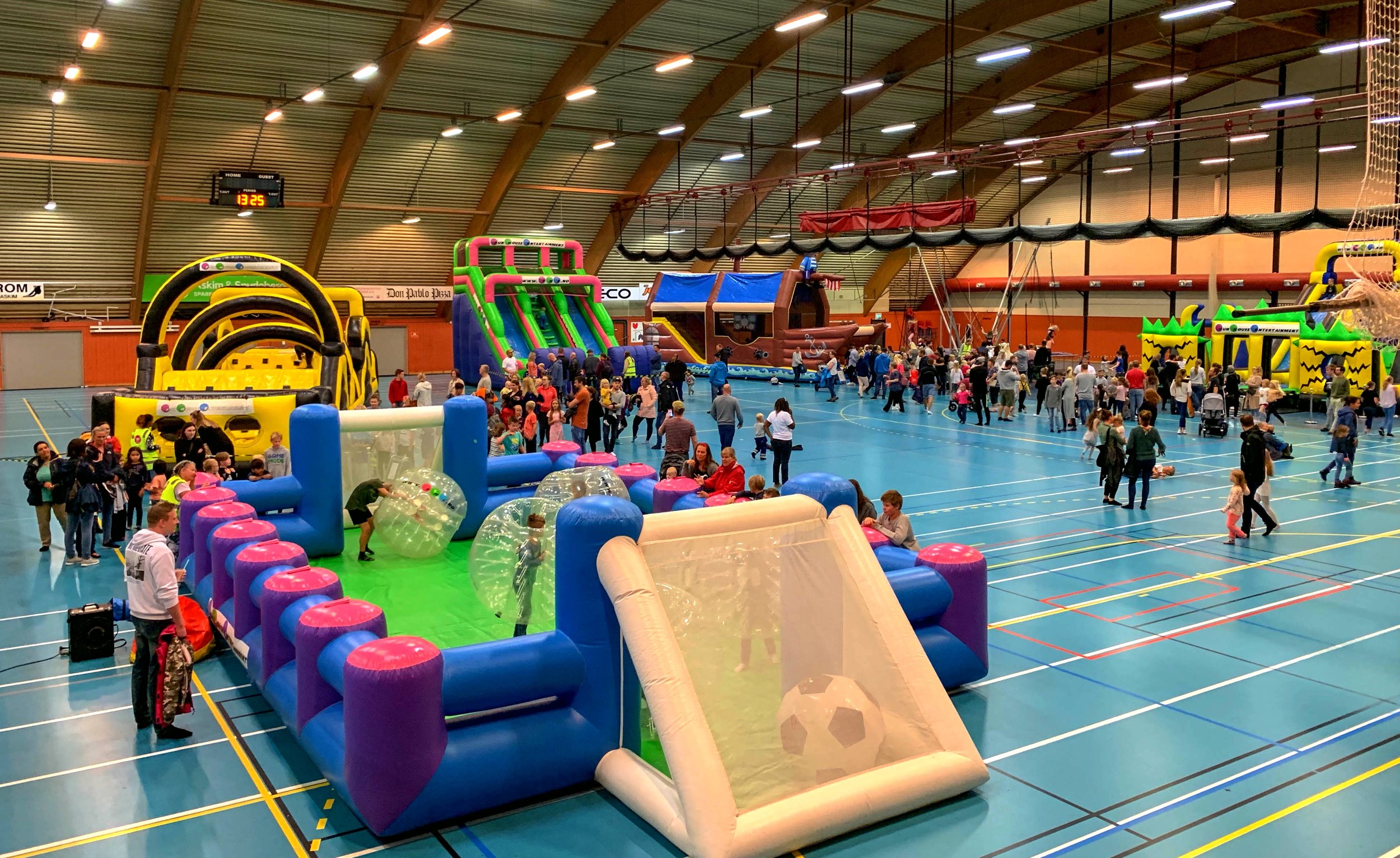 Innendørs aktivitetspark for barn og unge levert av Fun House Entertainment
