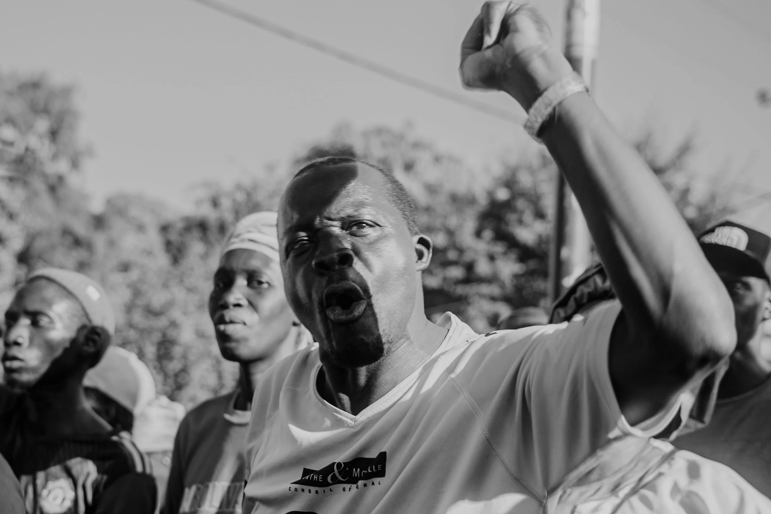 Sidy Badji udkast 24 (English Subtitles).00_15_45_21.Still020.jpg