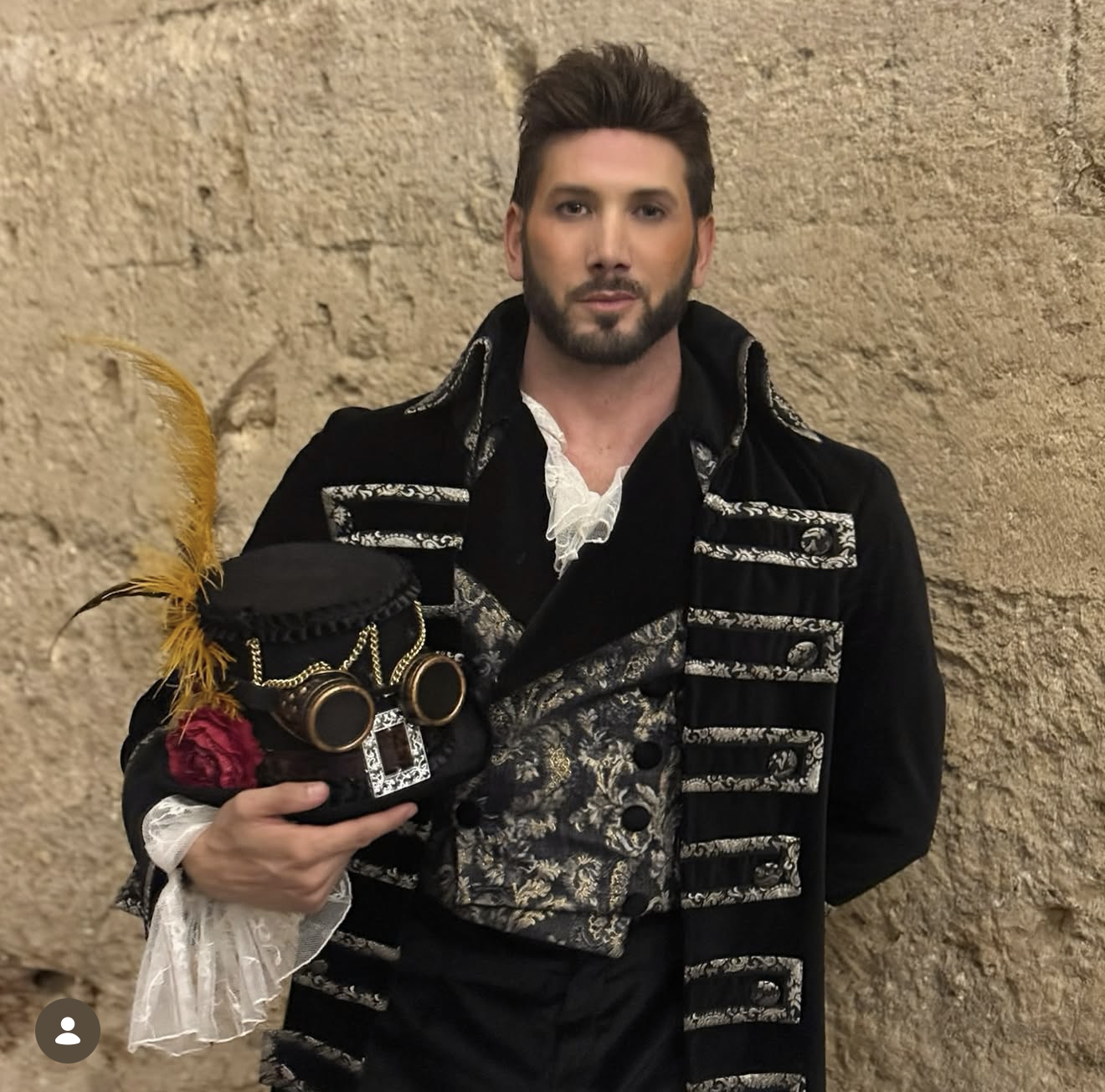 Francesco Cascione debutta di Dulcamara ne l’Elisir d’amore al festival Lirica in Piazza di Massa Marittima