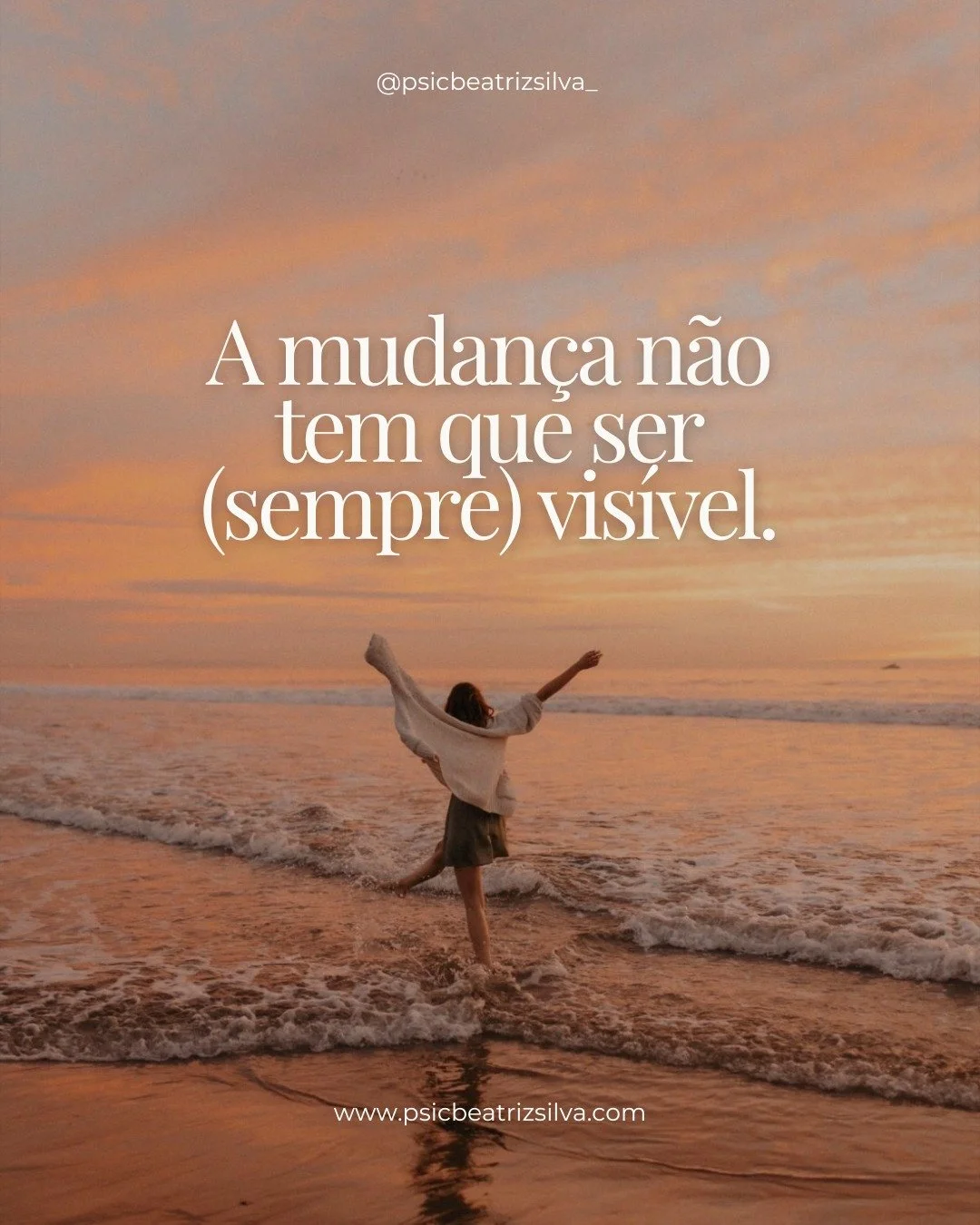 🌊 H&aacute; mudan&ccedil;as que n&atilde;o se veem de fora.
Acontecem em sil&ecirc;ncio, na forma como passas a reagir, a colocar limites ou a tratar-te com mais cuidado.

🧠 Nem toda a transforma&ccedil;&atilde;o &eacute; imediata ou evidente.
&Agr