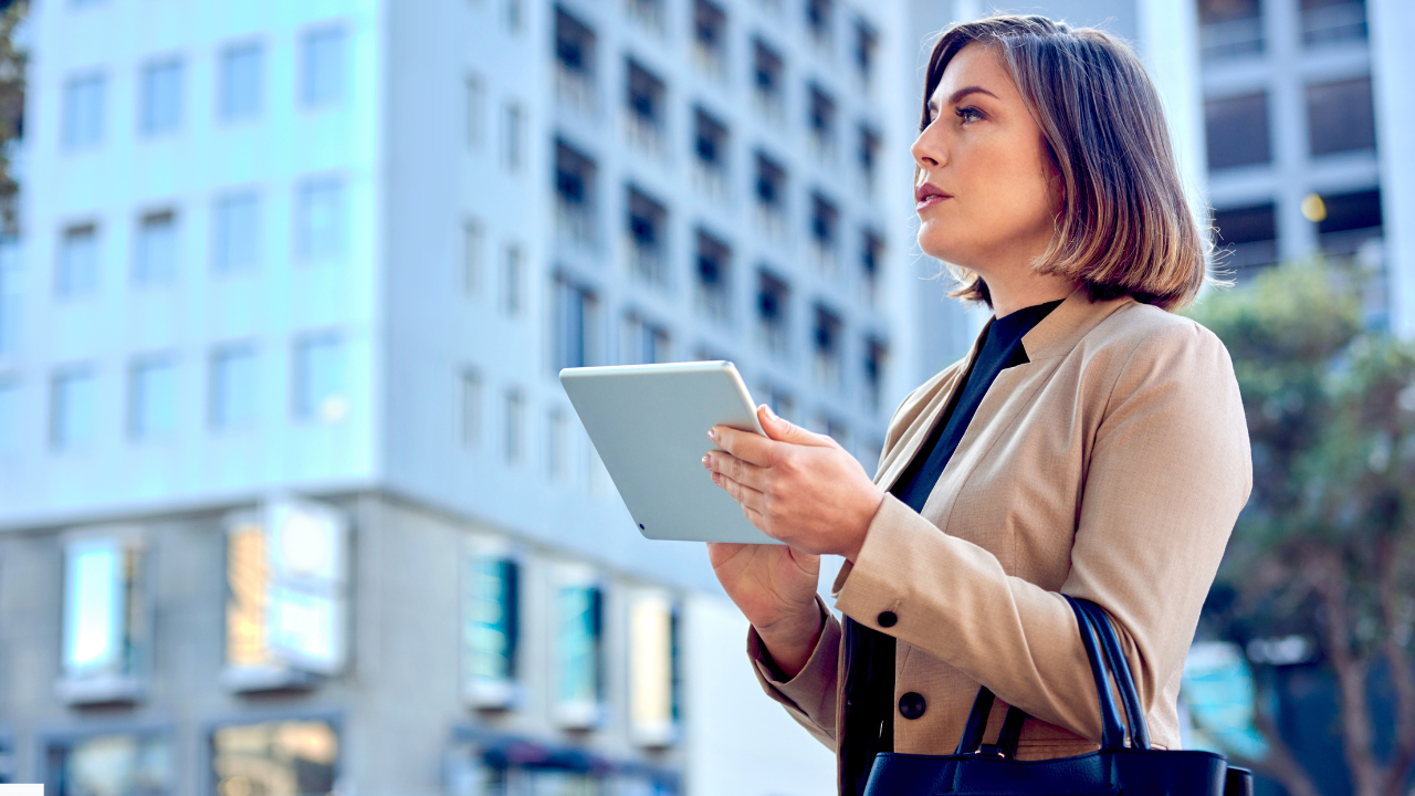 Should I List With a Big Brand Brokerage or a Small Local Team?