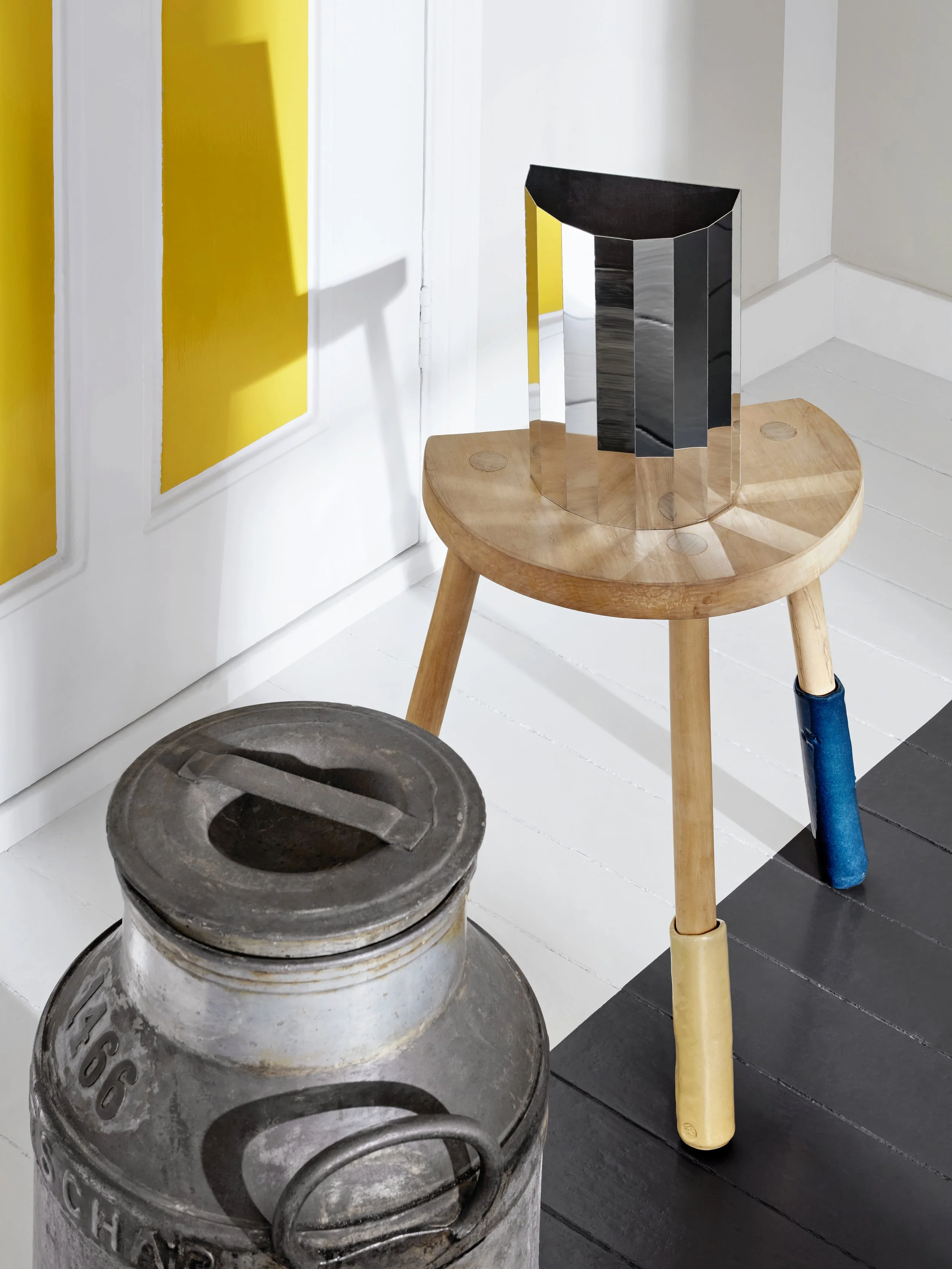 Shattered collectible mirror series by Simone Smelt shot by Ronald Smits for museum drachten