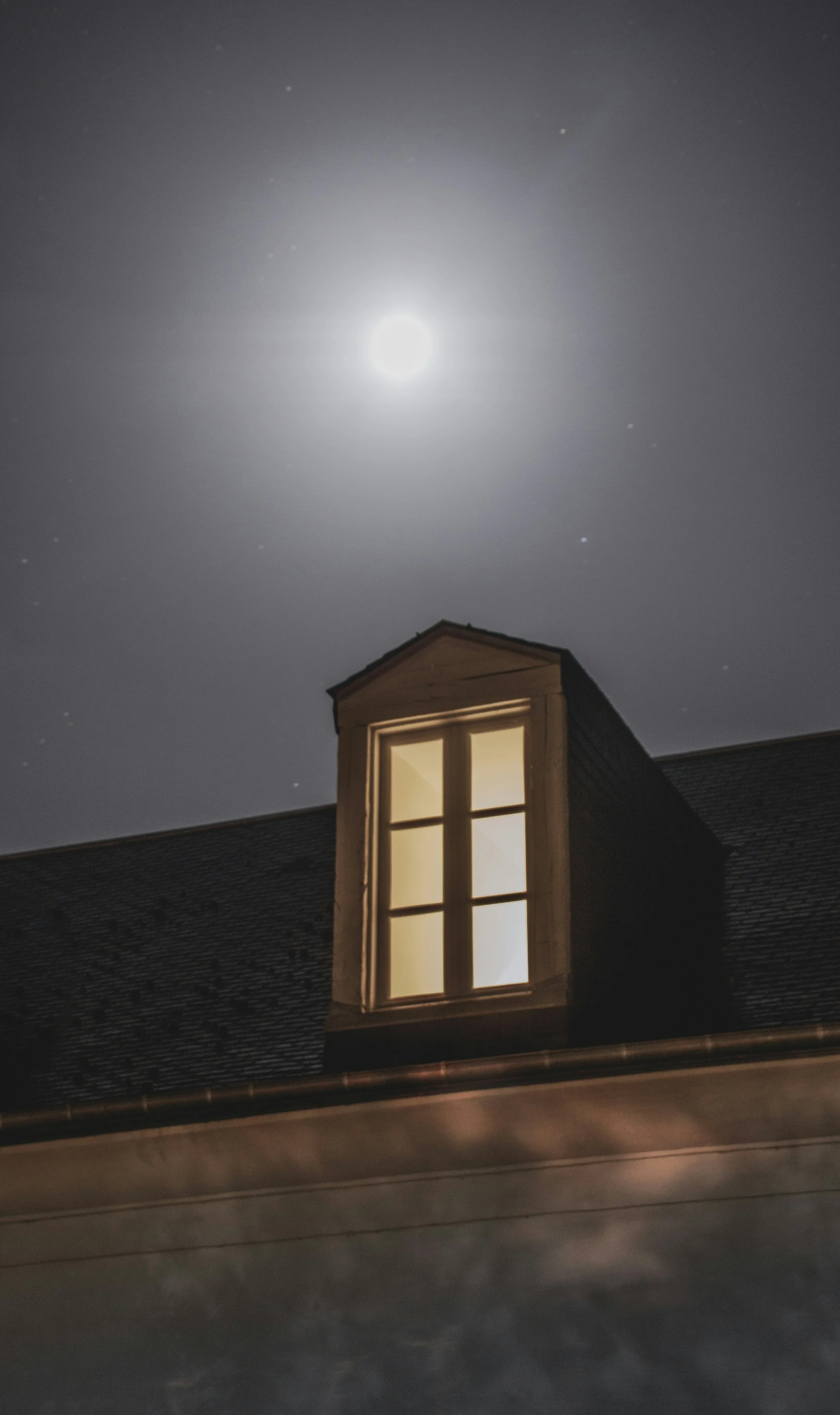 Night shifts do not increase breast cancer risk, major UK analysis suggests