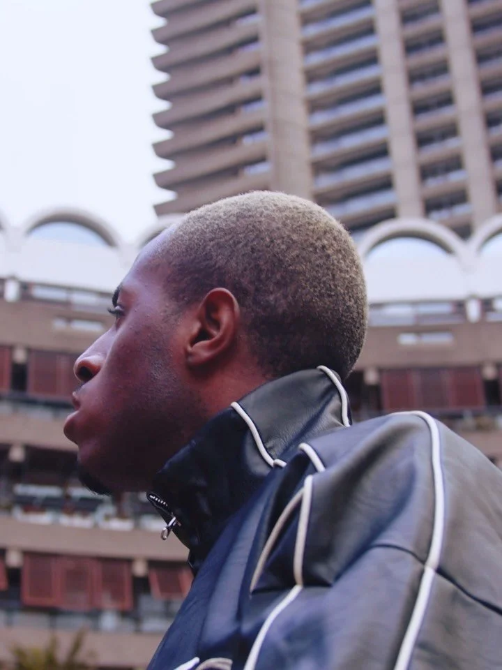 Some graded clips from a visualiser we shot at the Barbican 🎬✨
.

#visualiser #Barbican #filmmaking #londonvideographer #cinematography