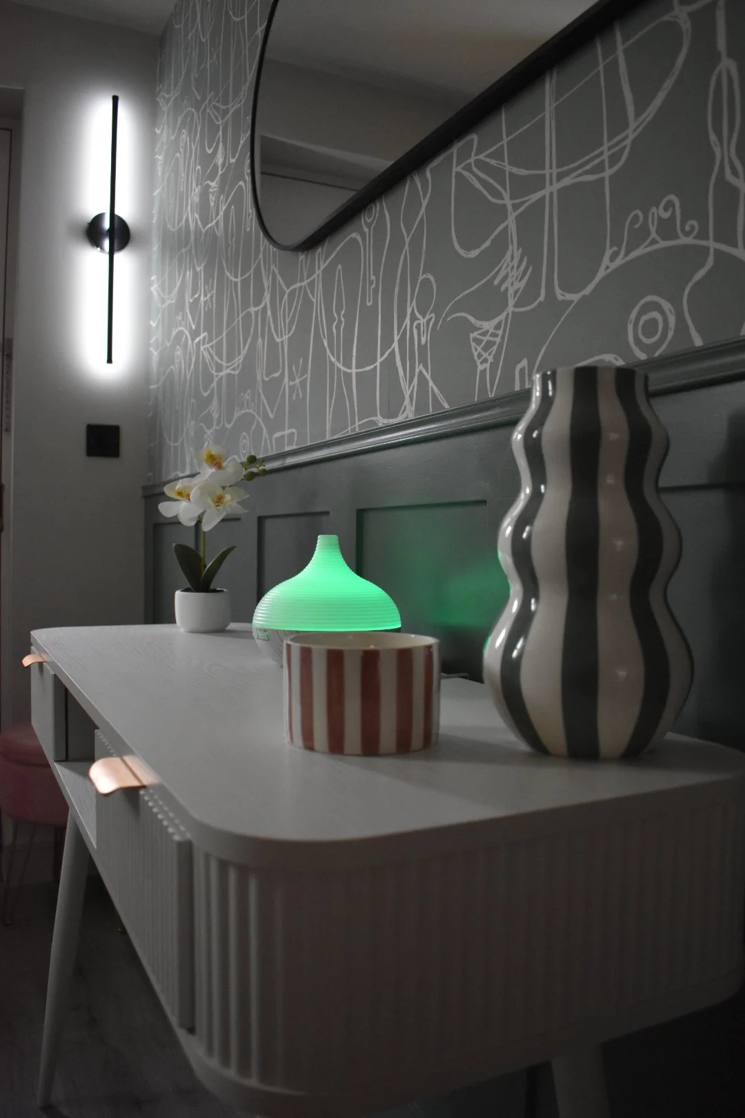 Hall, Loo & Office [No90]