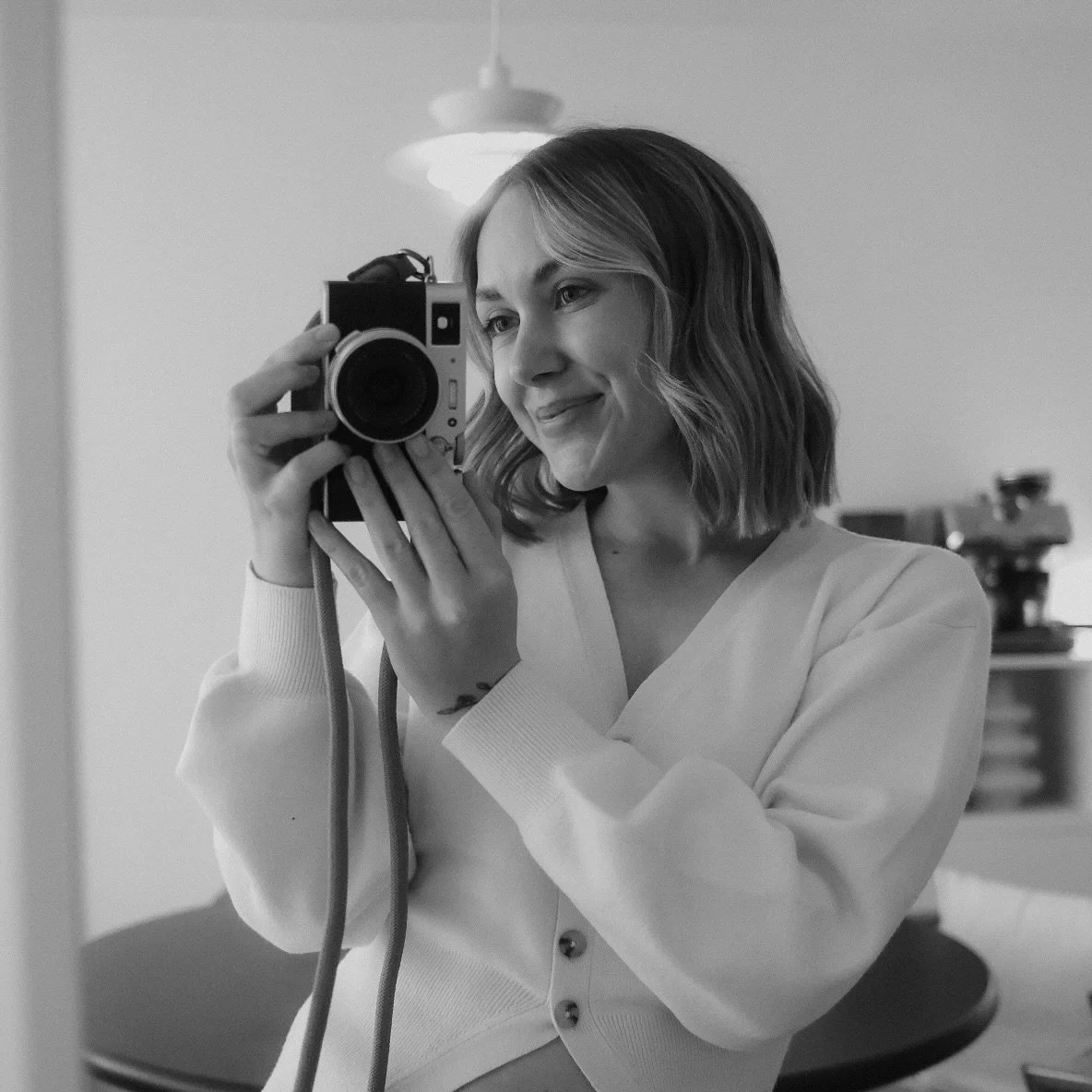 I&rsquo;ve always believed that the most important moments in life deserve more than just a photo. They deserve something you can feel.
This is where I share the moments I capture, the places I wander, and the beauty I find along the way.