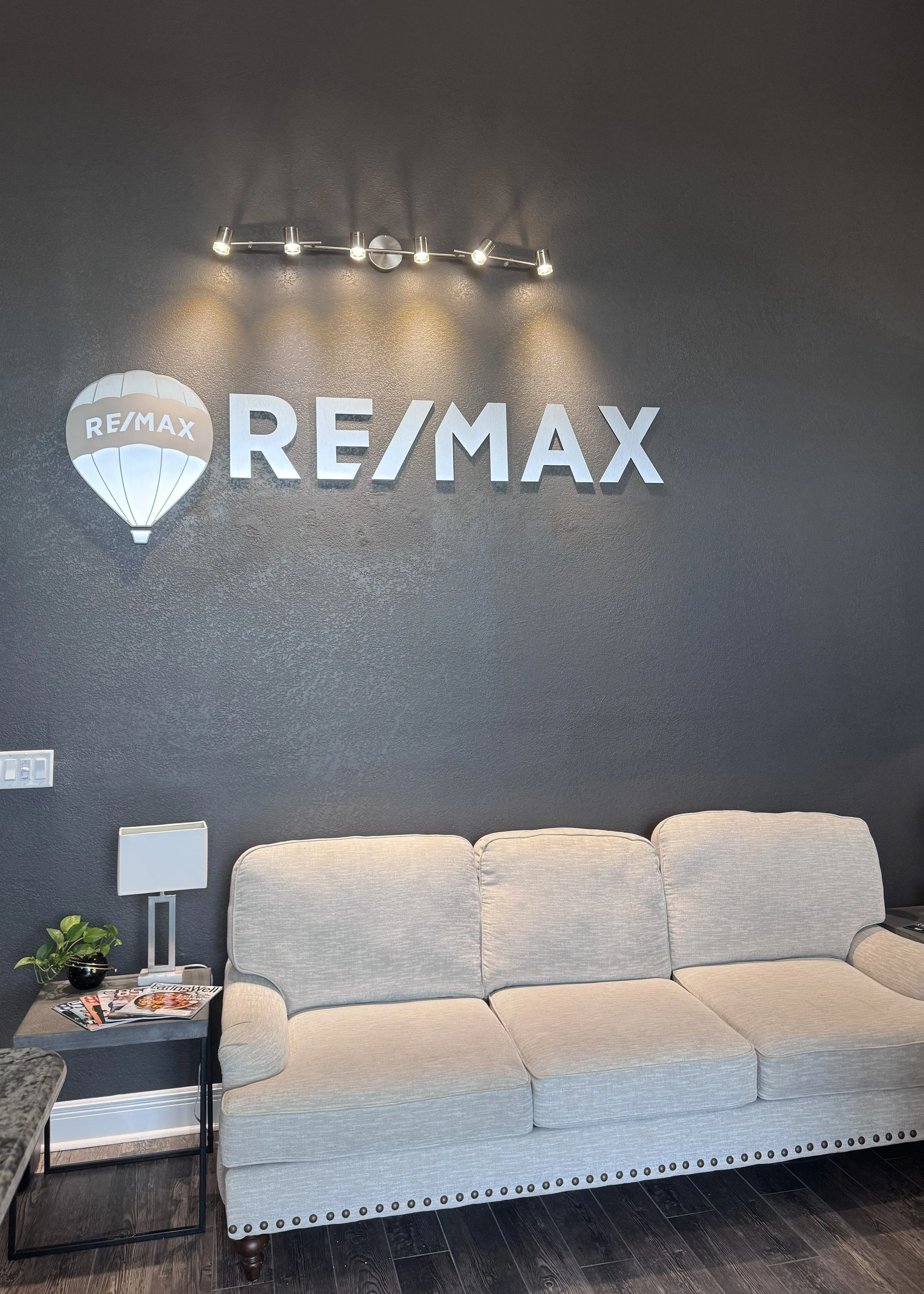 Commercial Painting Job at REMAX Select Partners in Pace, Florida