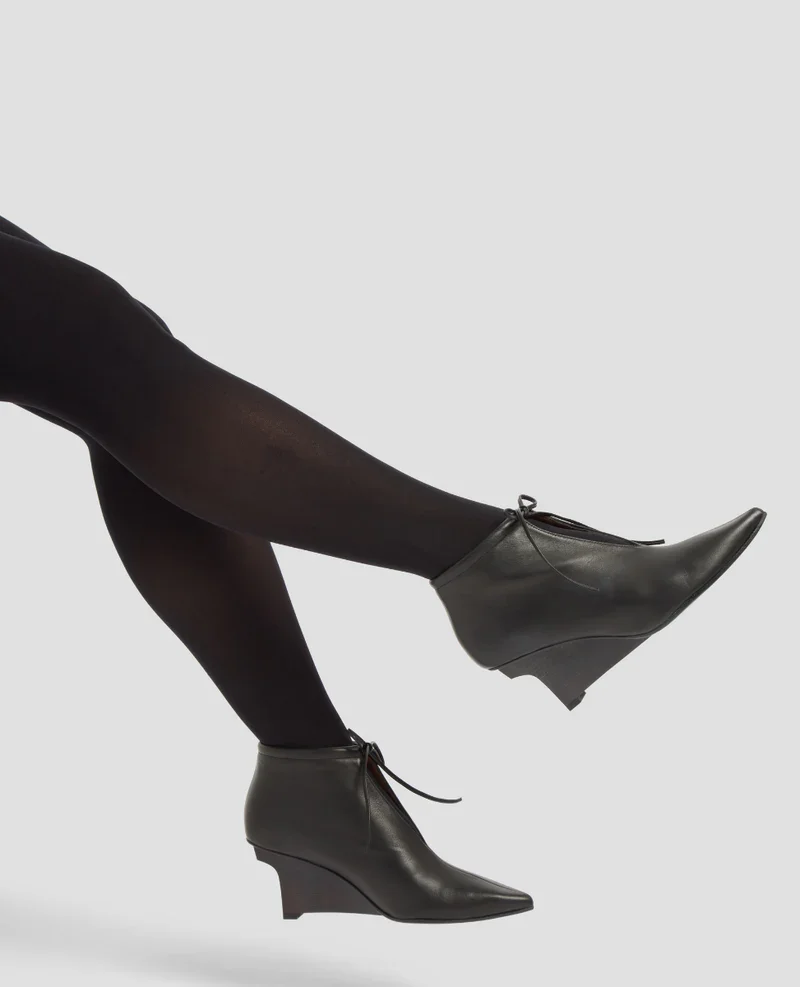 ruffles booties 5.webp