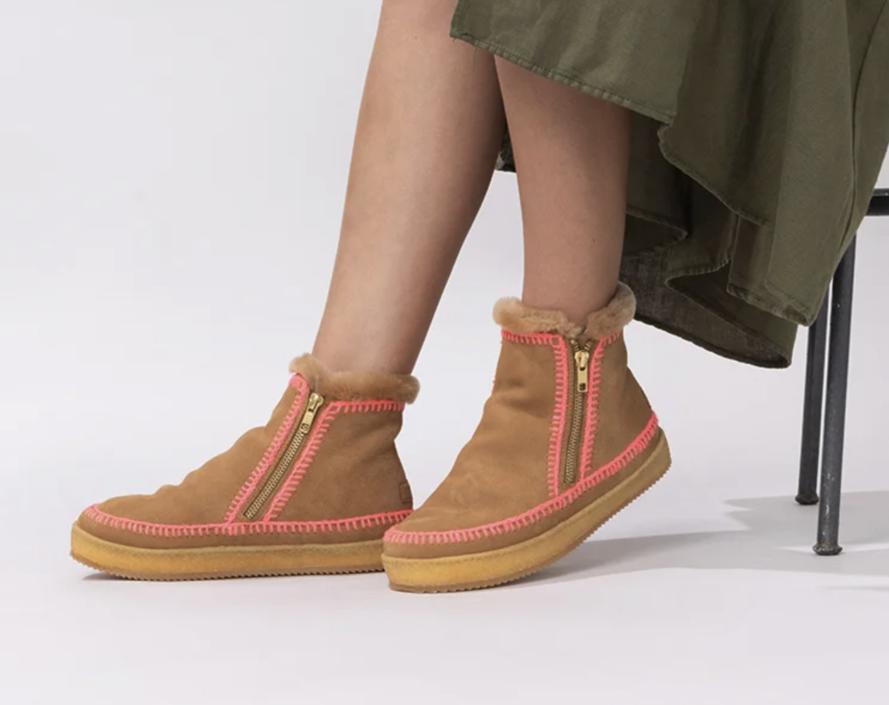 Setsu Crochet Ankle Boot Saffron Suede Neon Pink -- LAIDBACK LONDON